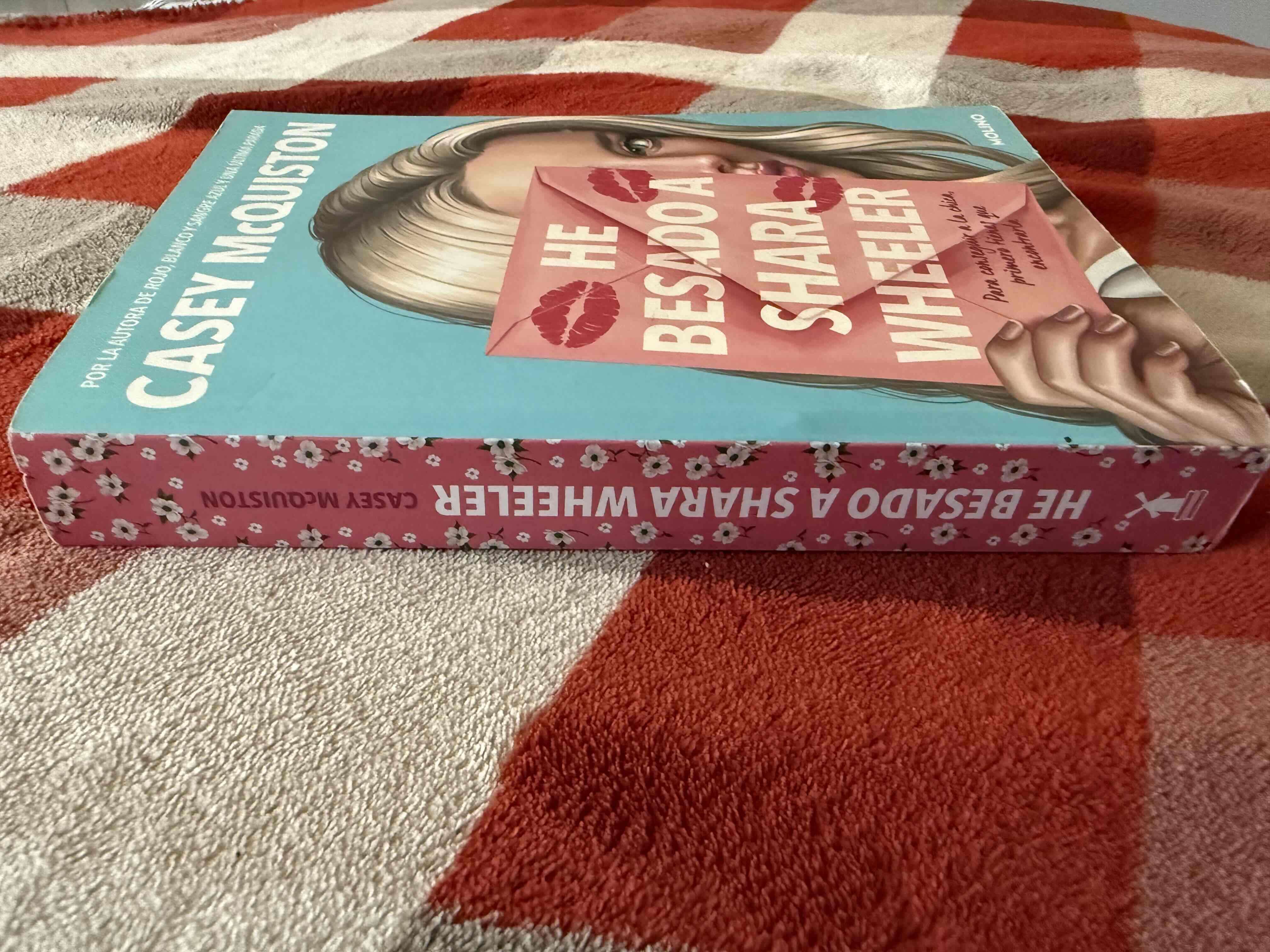 Libro He Besado a Shara Wheeler - miniatura 3