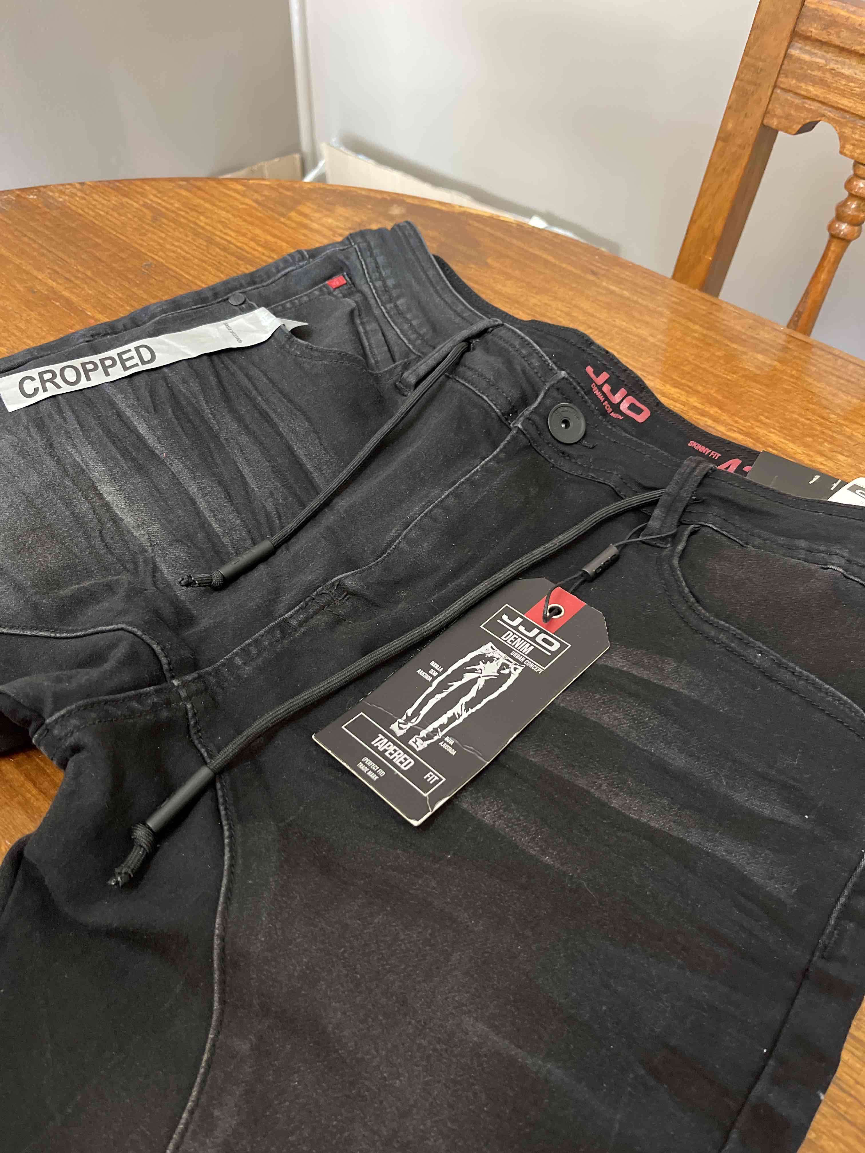 Jeans negros cropped