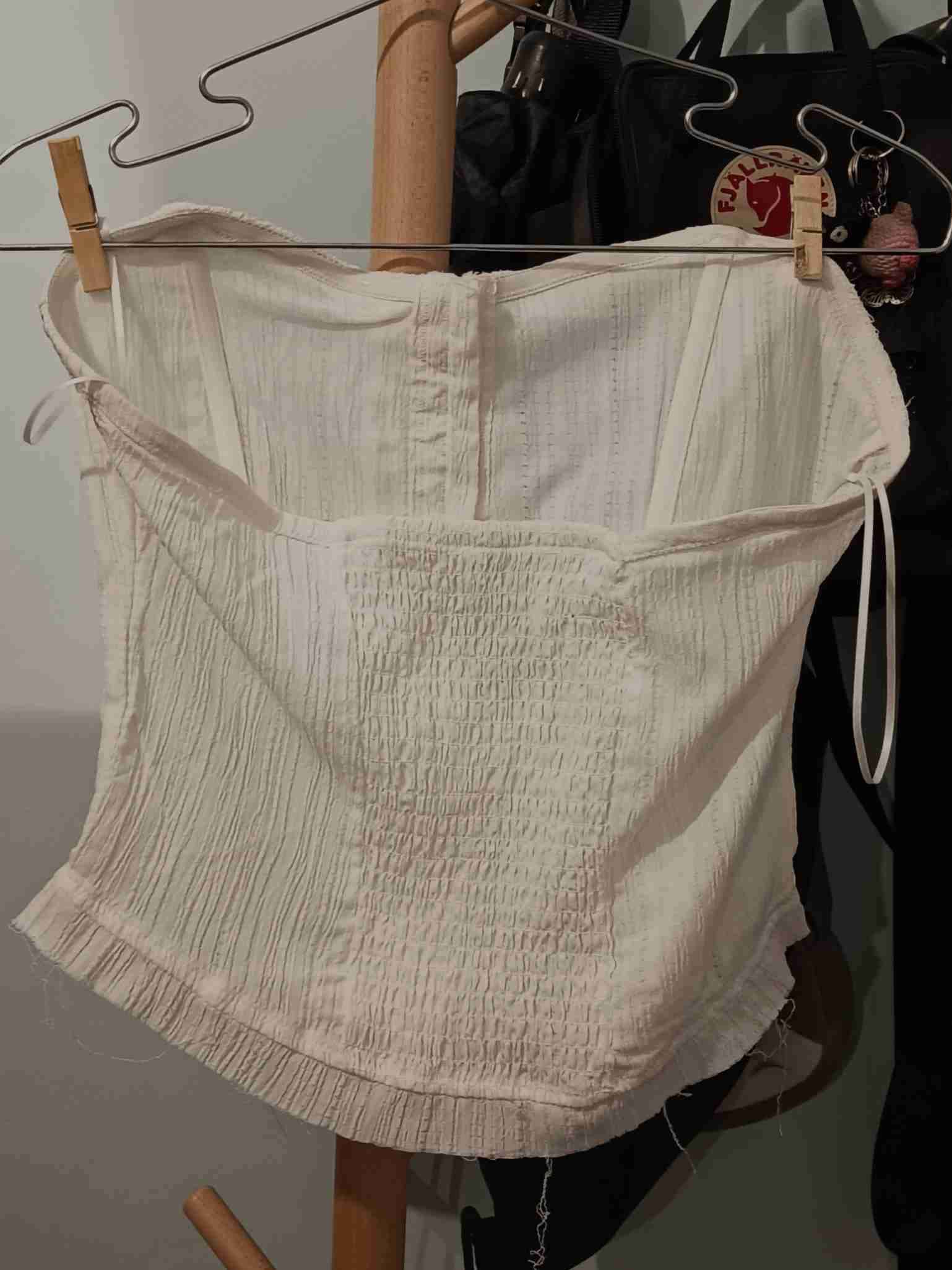 Corset blanco con volantes Index - miniatura 2