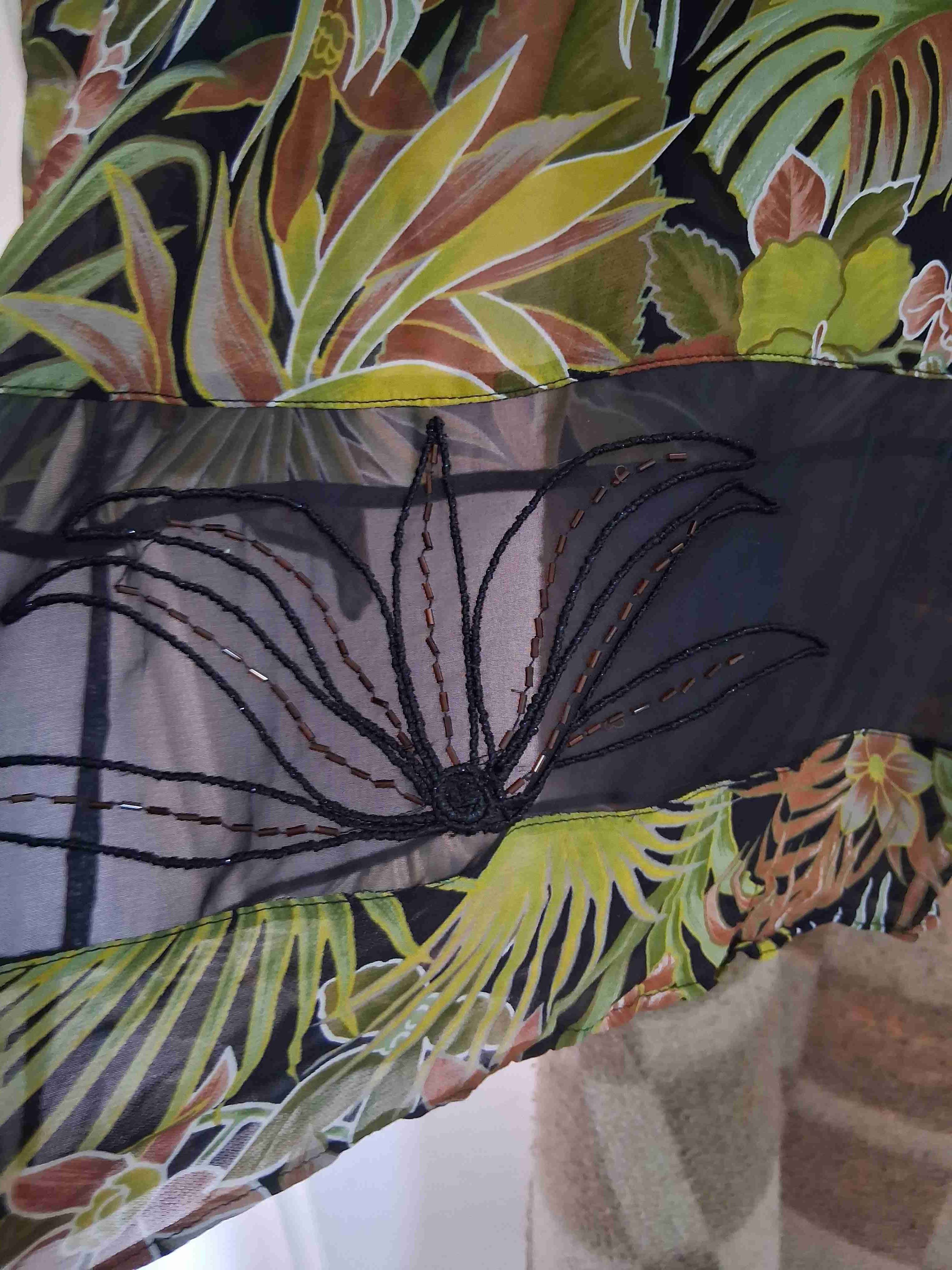 Blusa floral transparente - miniatura 2