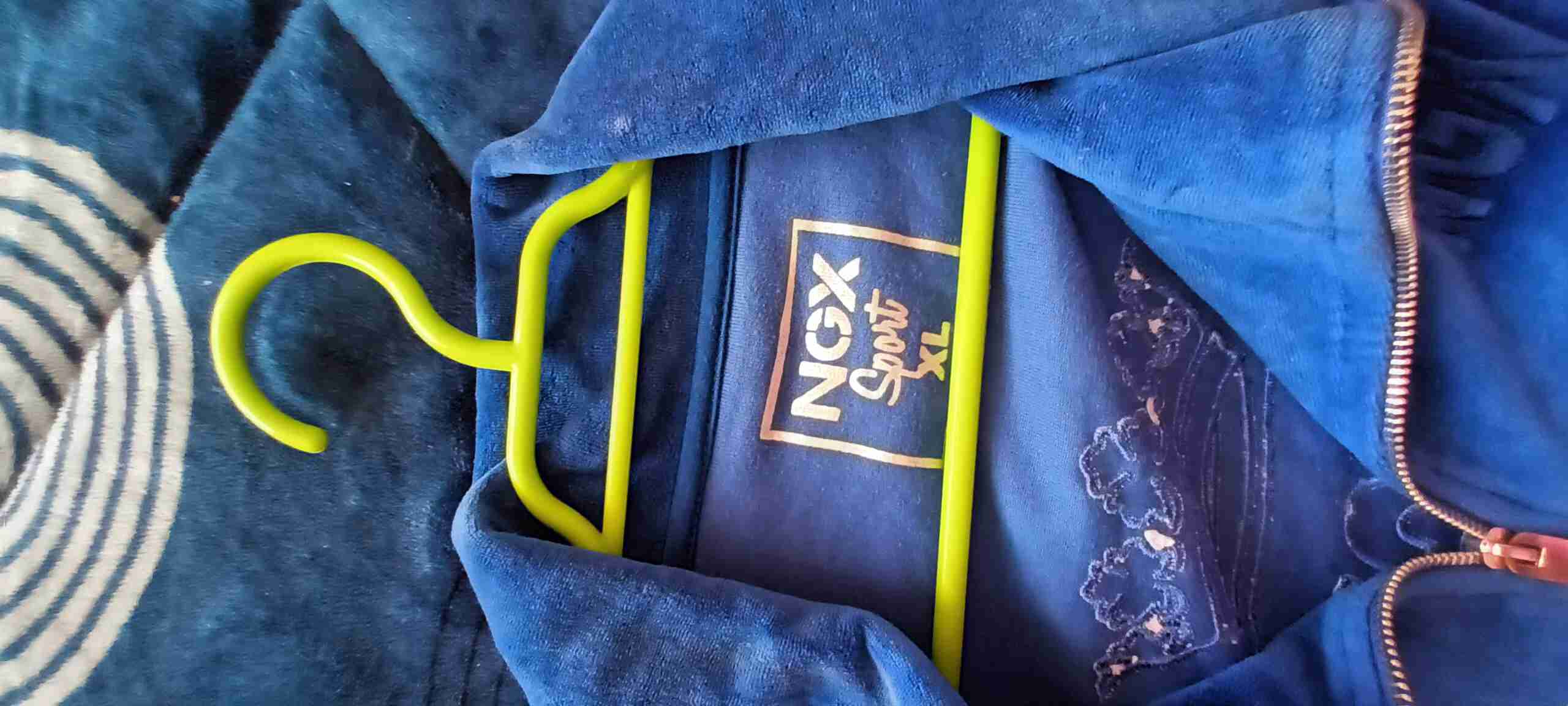 Polerón azul de terciopelo NGX - miniatura 2