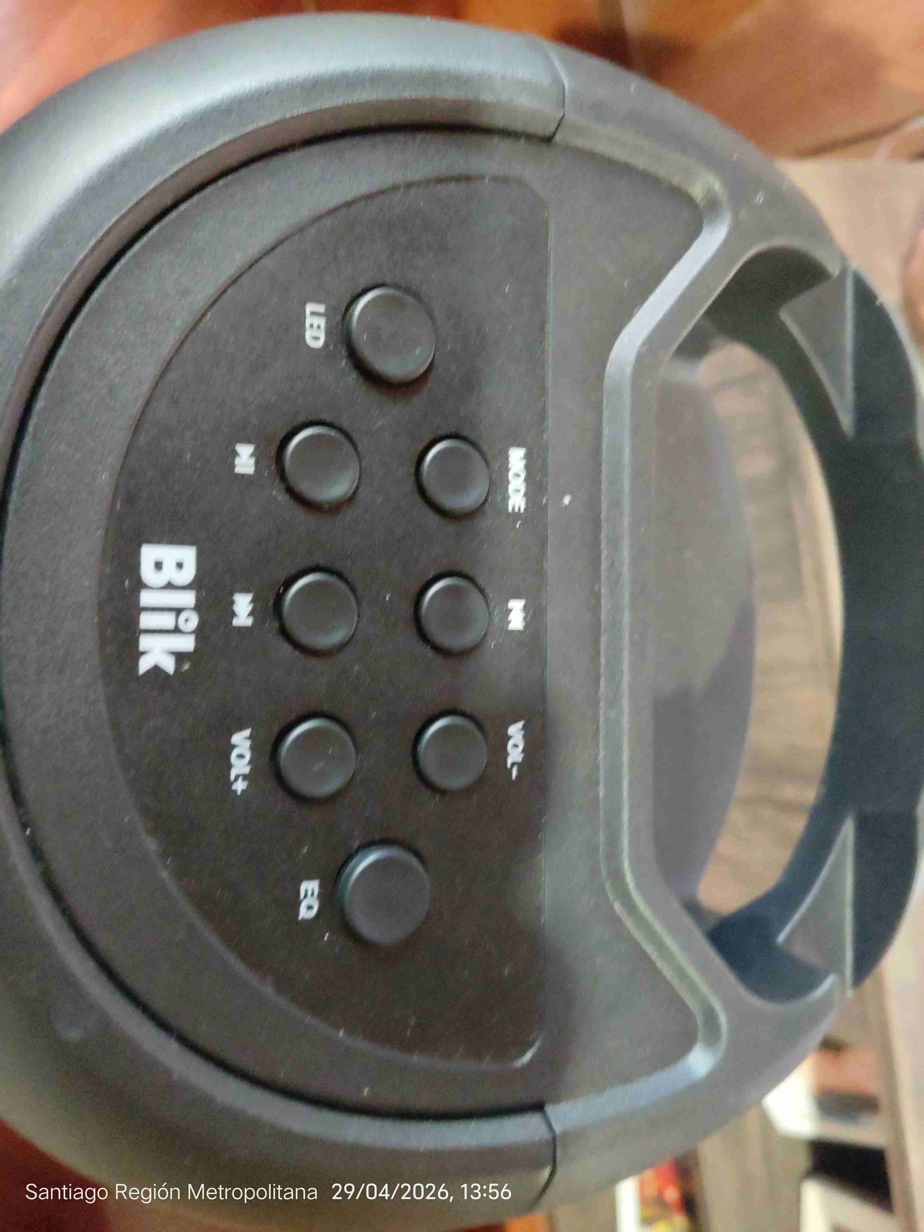 Parlante Blik Upsound con luces LED - miniatura 2