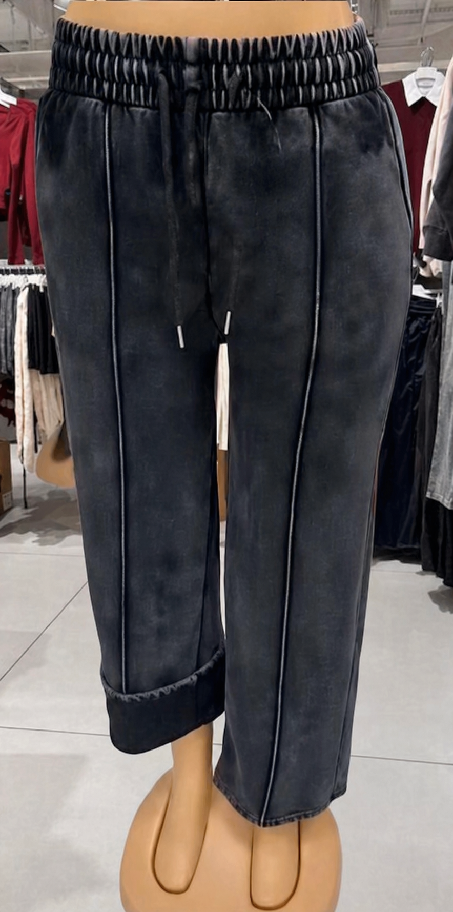 Pantalon prelavados negro  mujer - miniatura 3