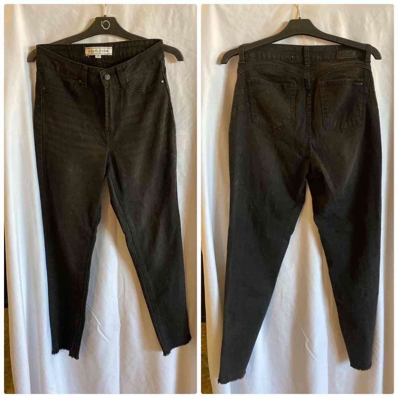 Jeans negros tiro alto con push up