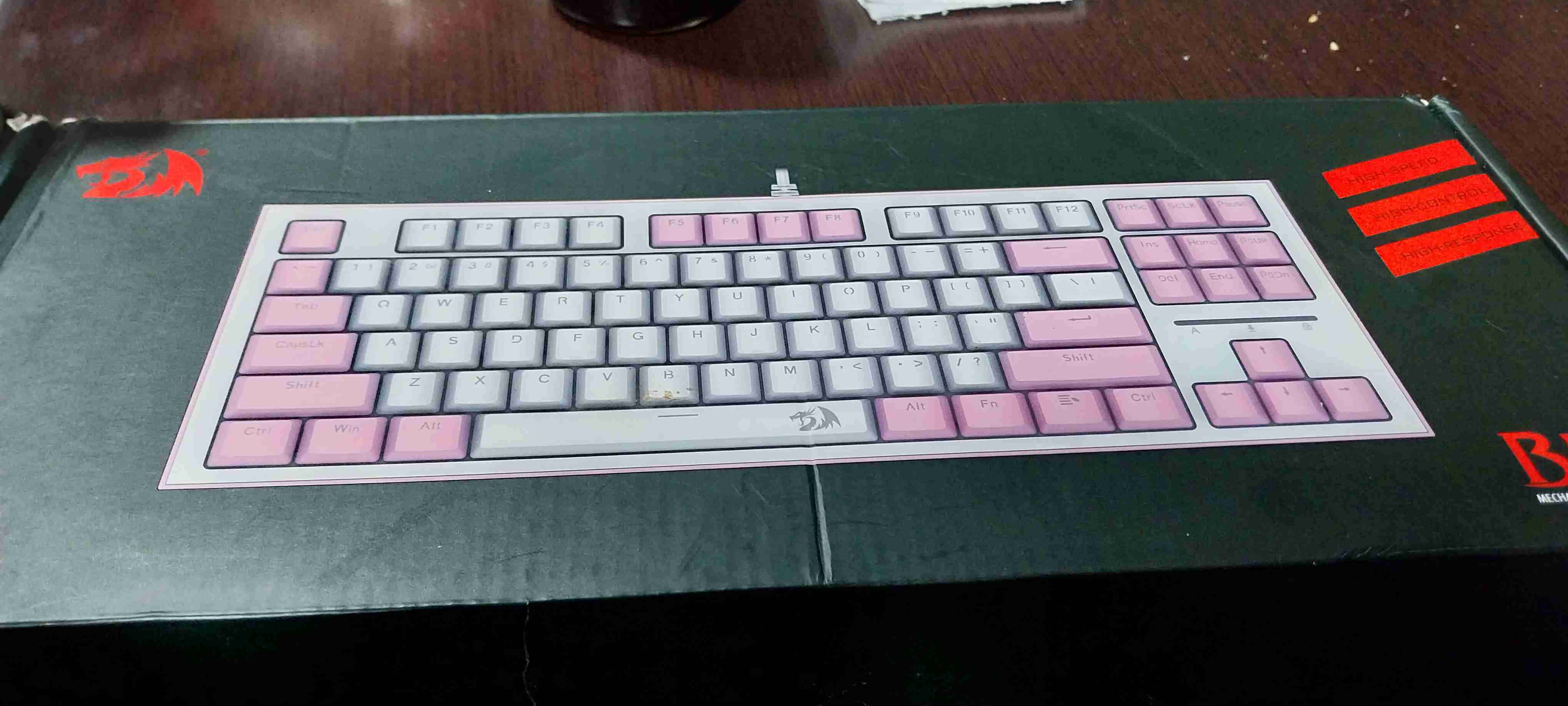 Teclado mecánico rosa y blanco - miniatura 5