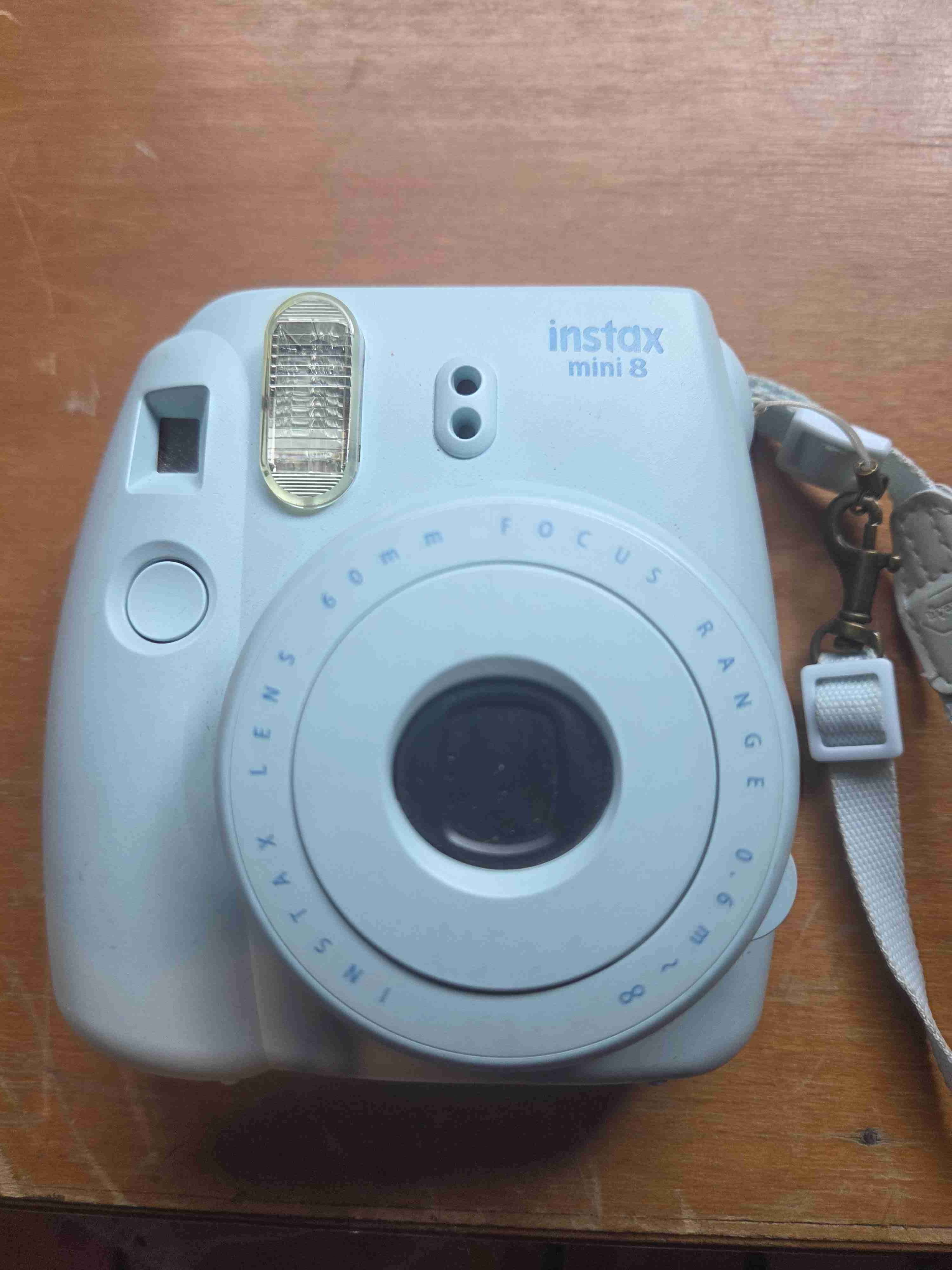 Cámara instantánea Instax Mini 8