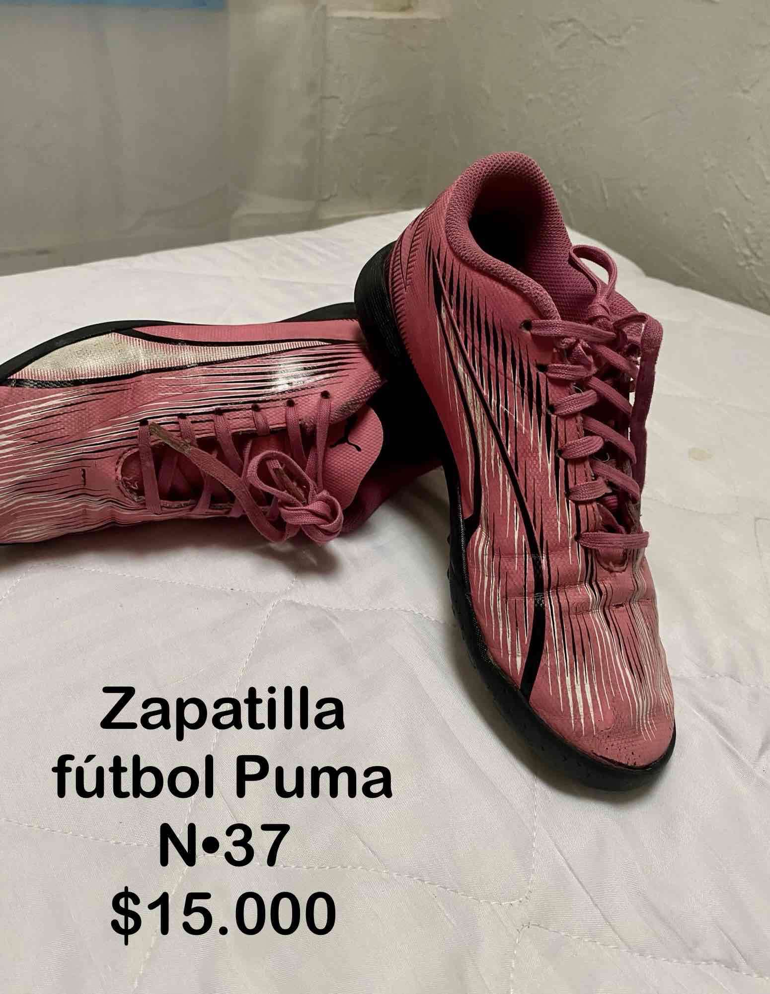 Zapatillas fútbol Puma rosadas