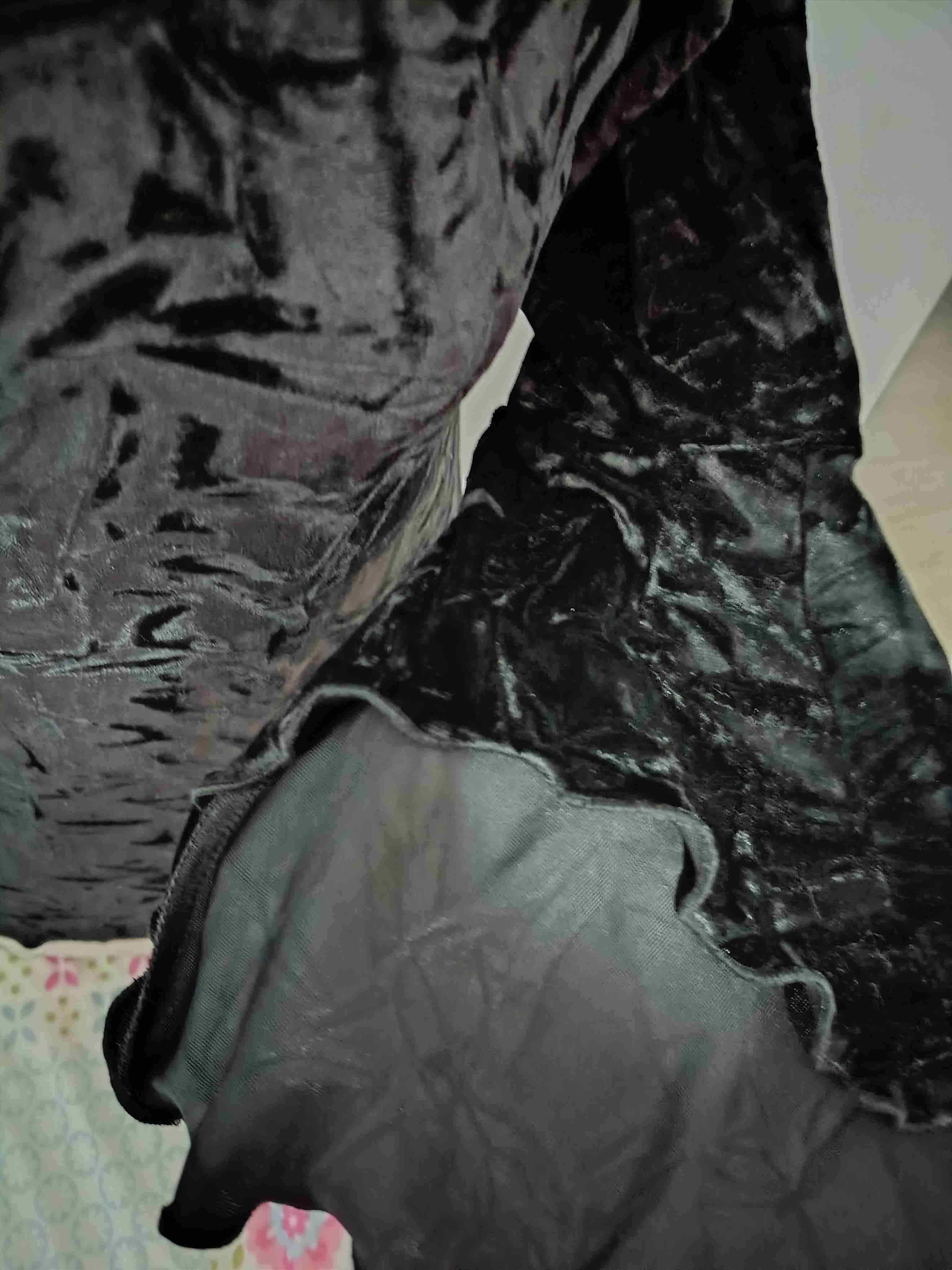 Top negro de terciopelo - miniatura 2