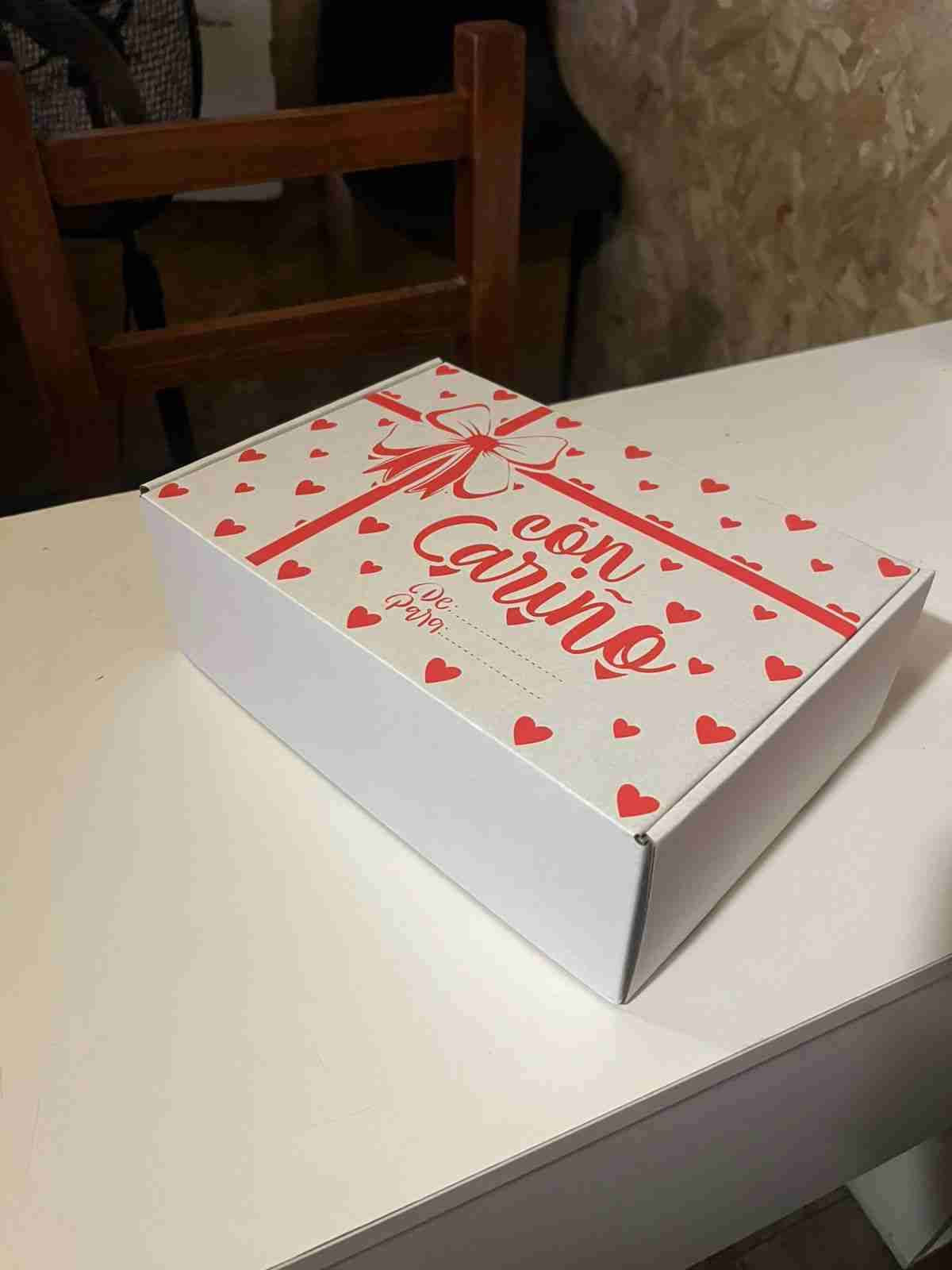 Caja sorpresa con corazones con cariño - miniatura 4