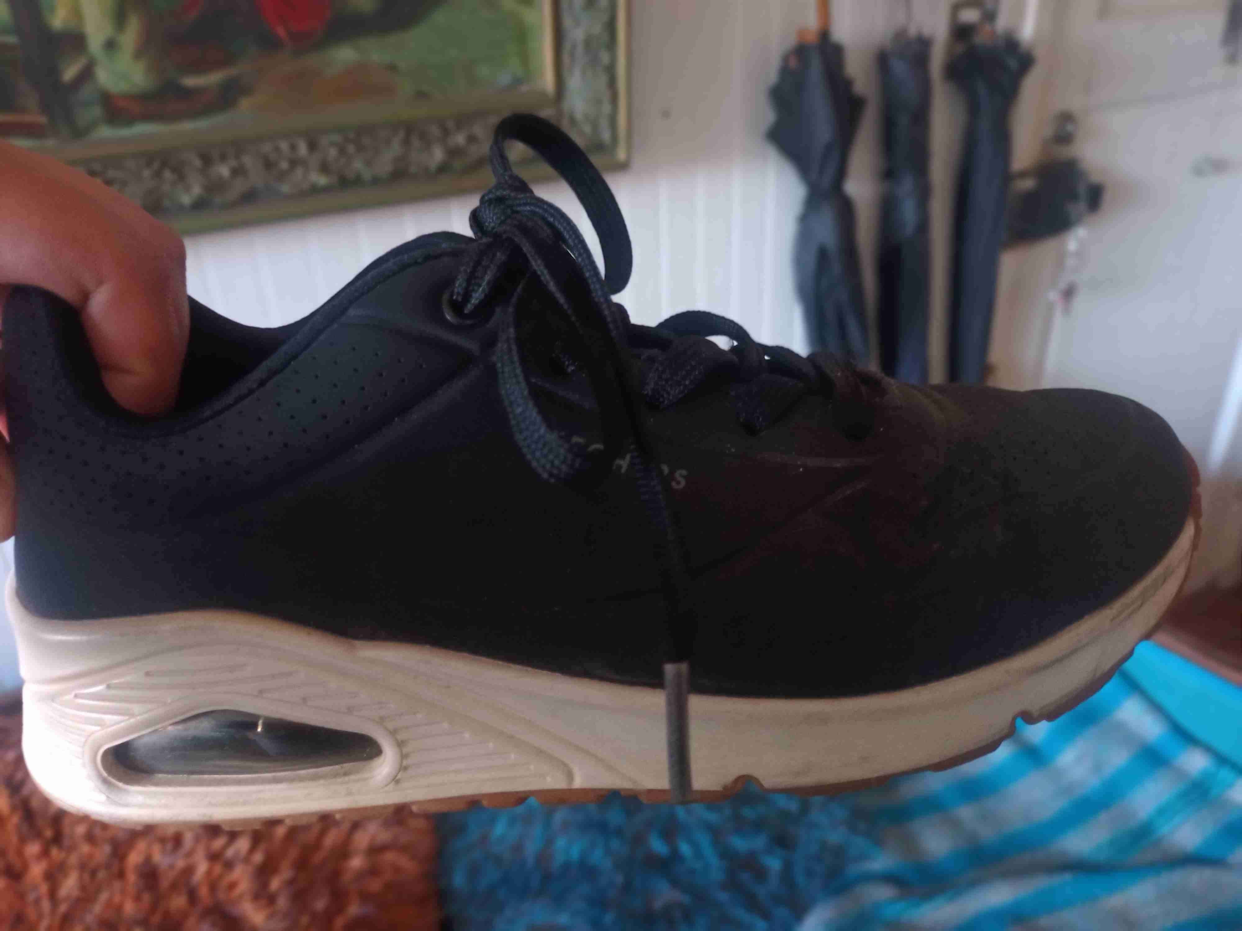 Zapatillas negras deportivas - miniatura 2