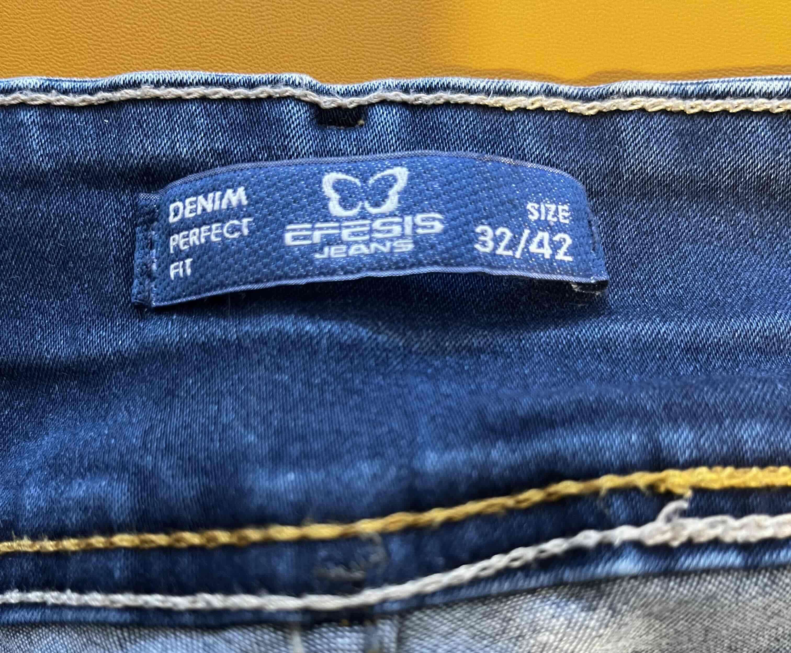 Jeans azul clásico - miniatura 2