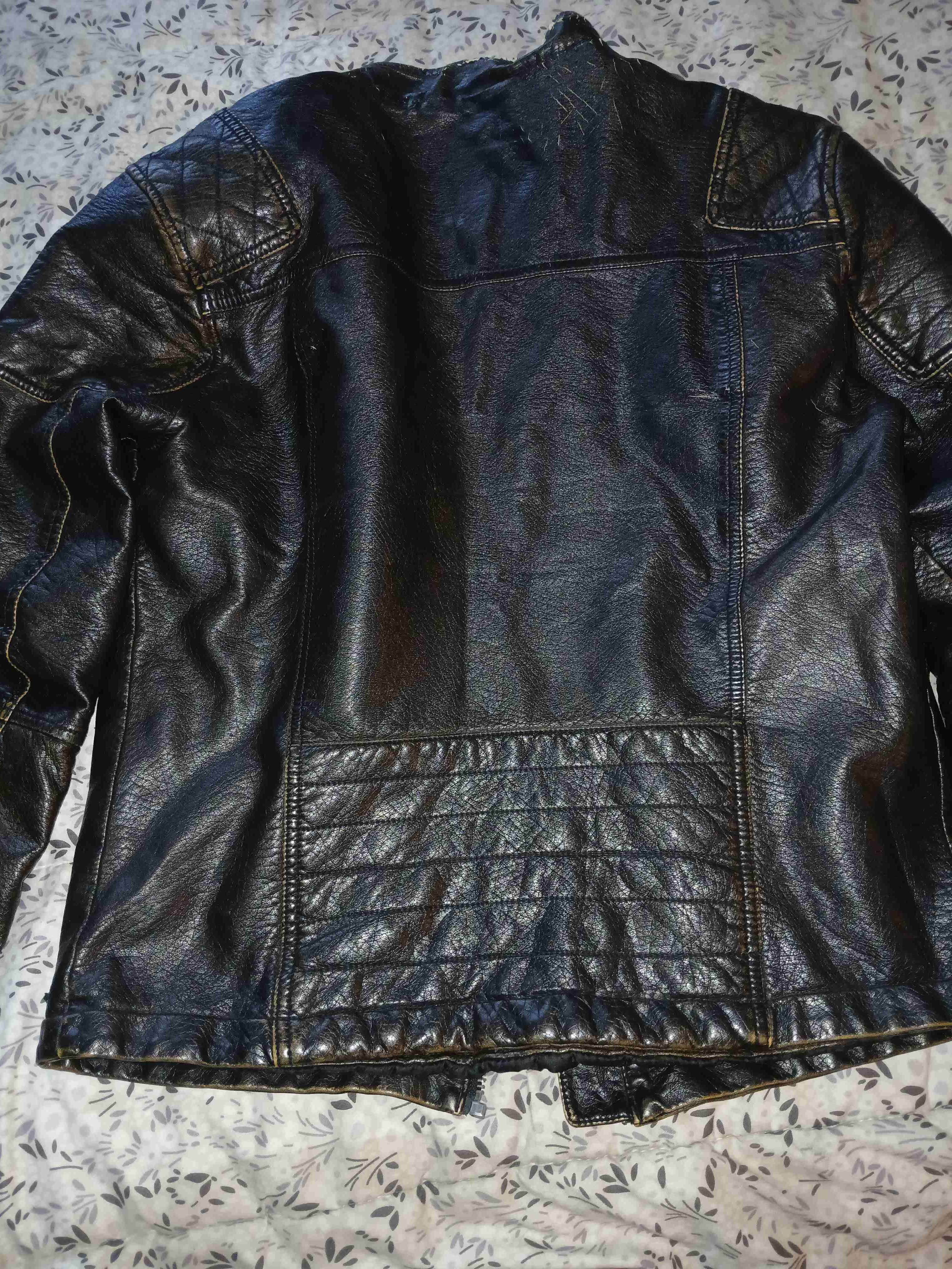 Chaqueta de cuero negra - miniatura 5