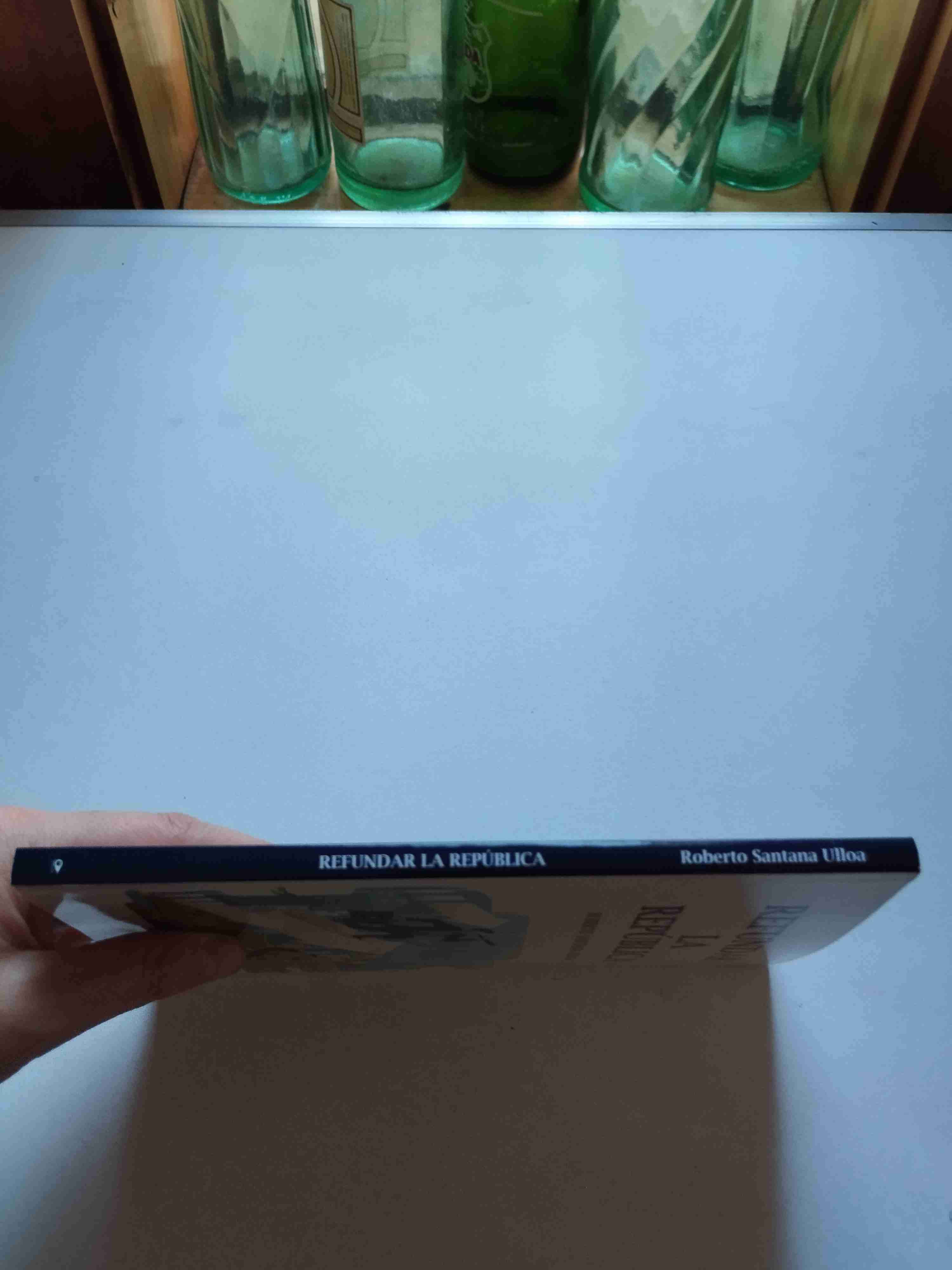 Libro 'Refundar la República' - miniatura 3