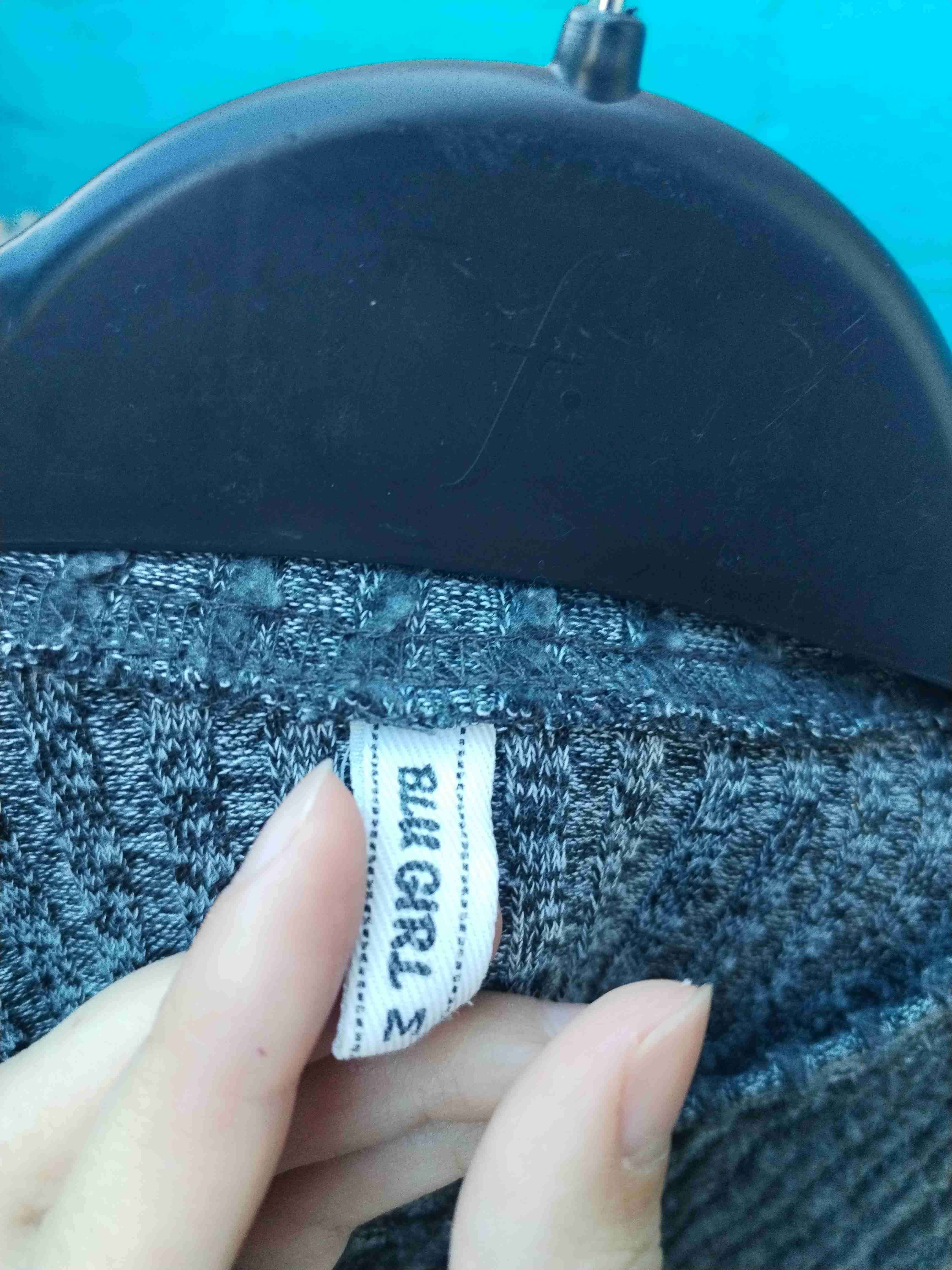 Suéter gris de punto canalé - miniatura 3