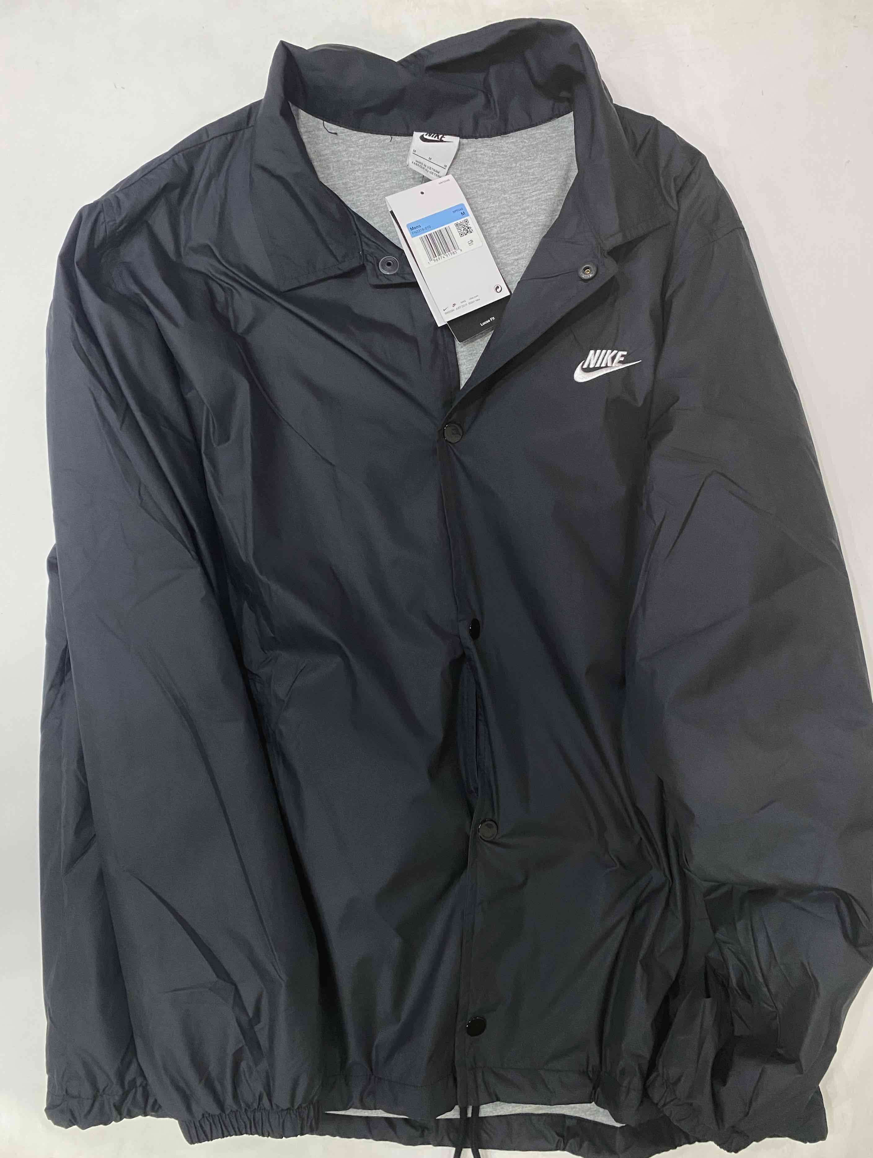 Chaqueta negra deportiva Nike - miniatura 2