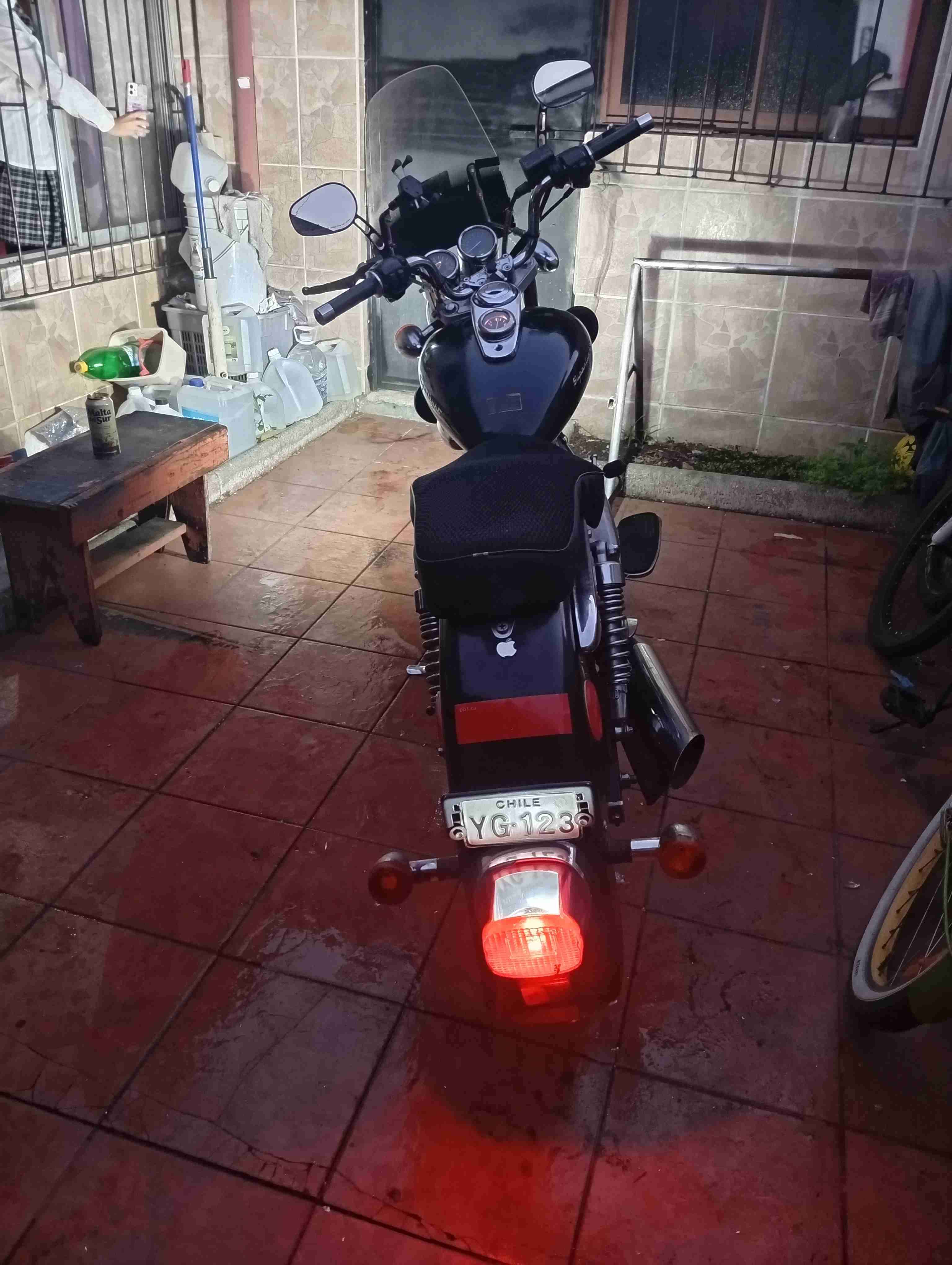 Moto Superlight negra - miniatura 5