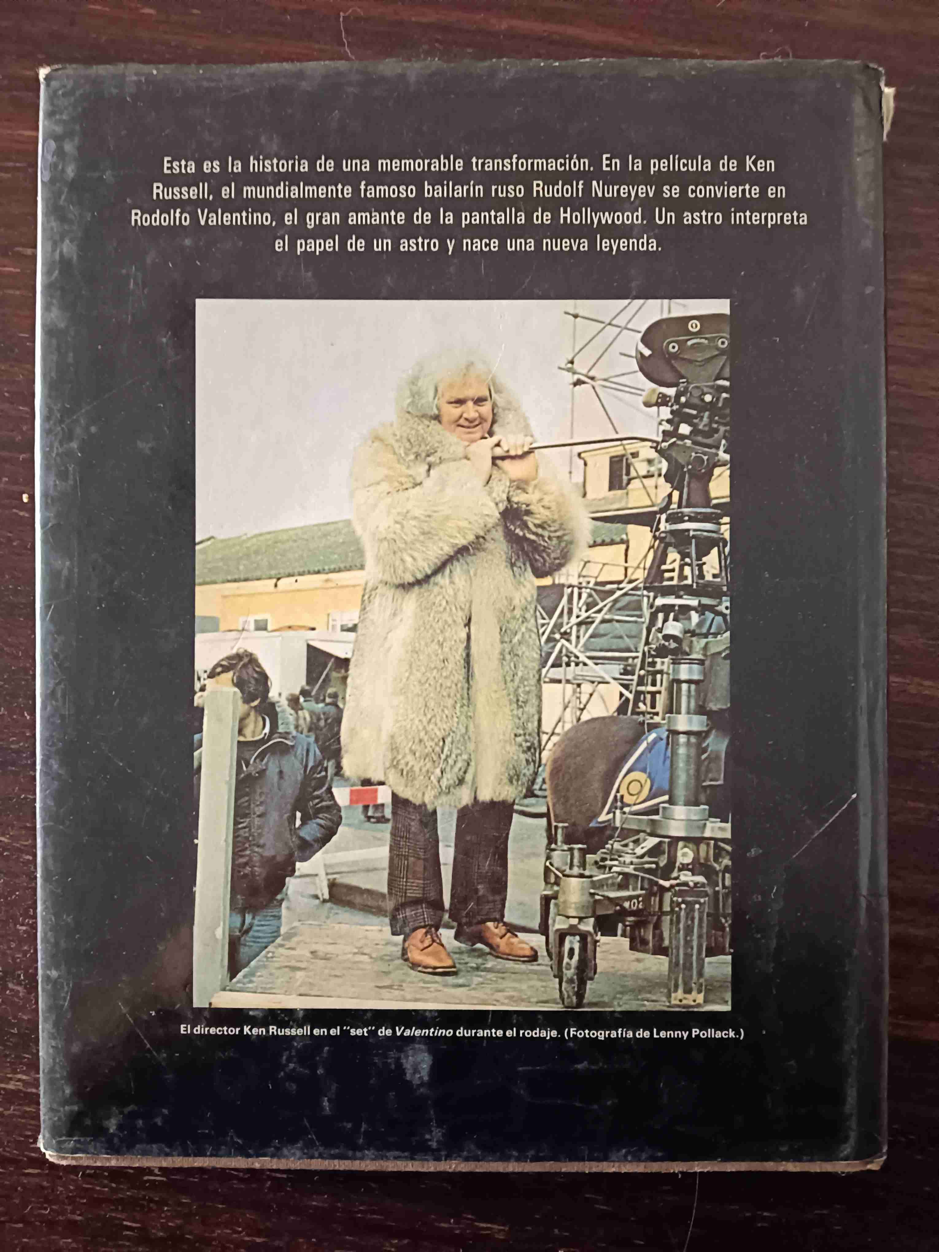 Libro Valentino de Alexander Bland - miniatura 2