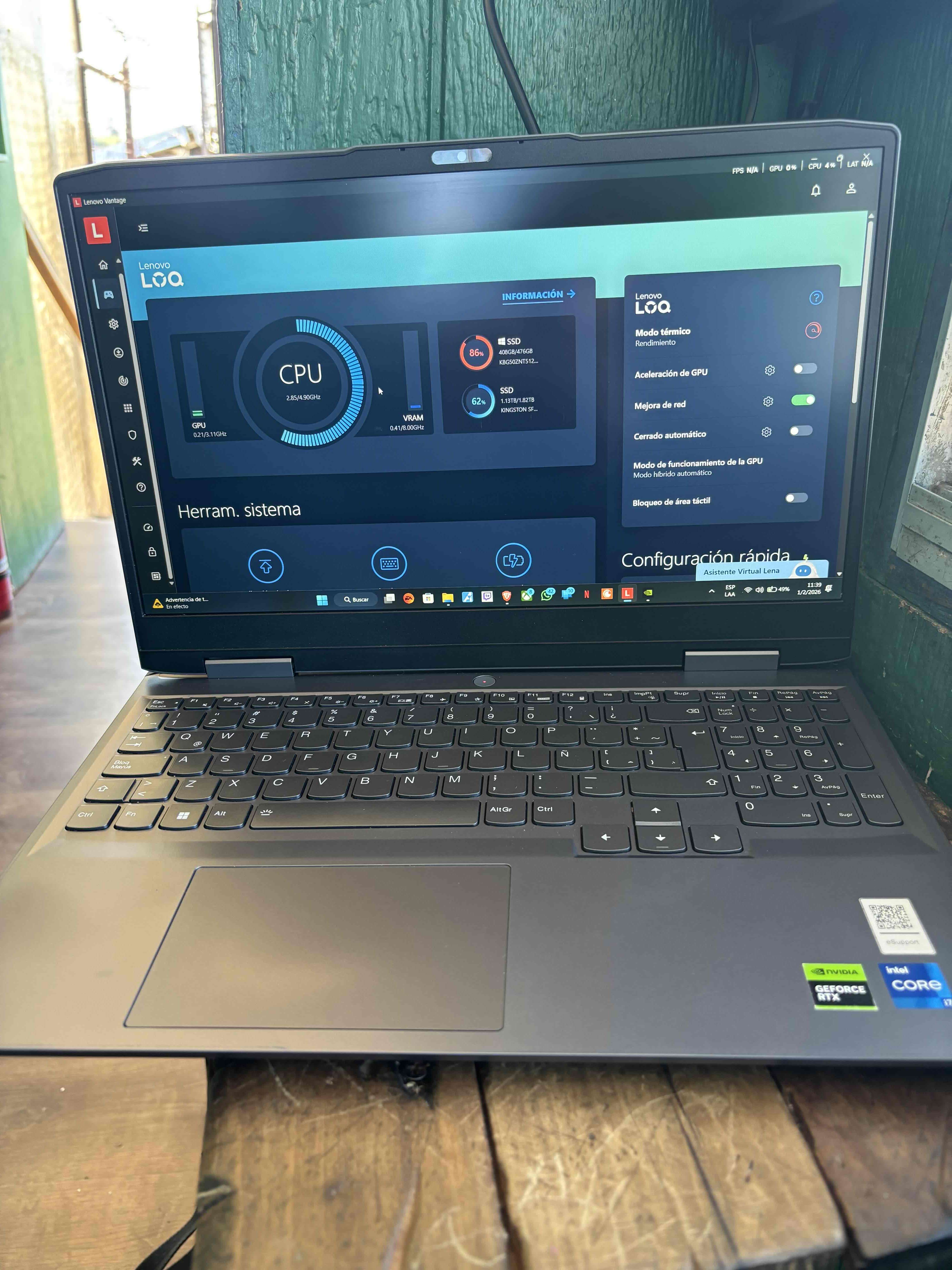 Laptop Lenovo Intel Core i7 RTX 4060 - miniatura 3