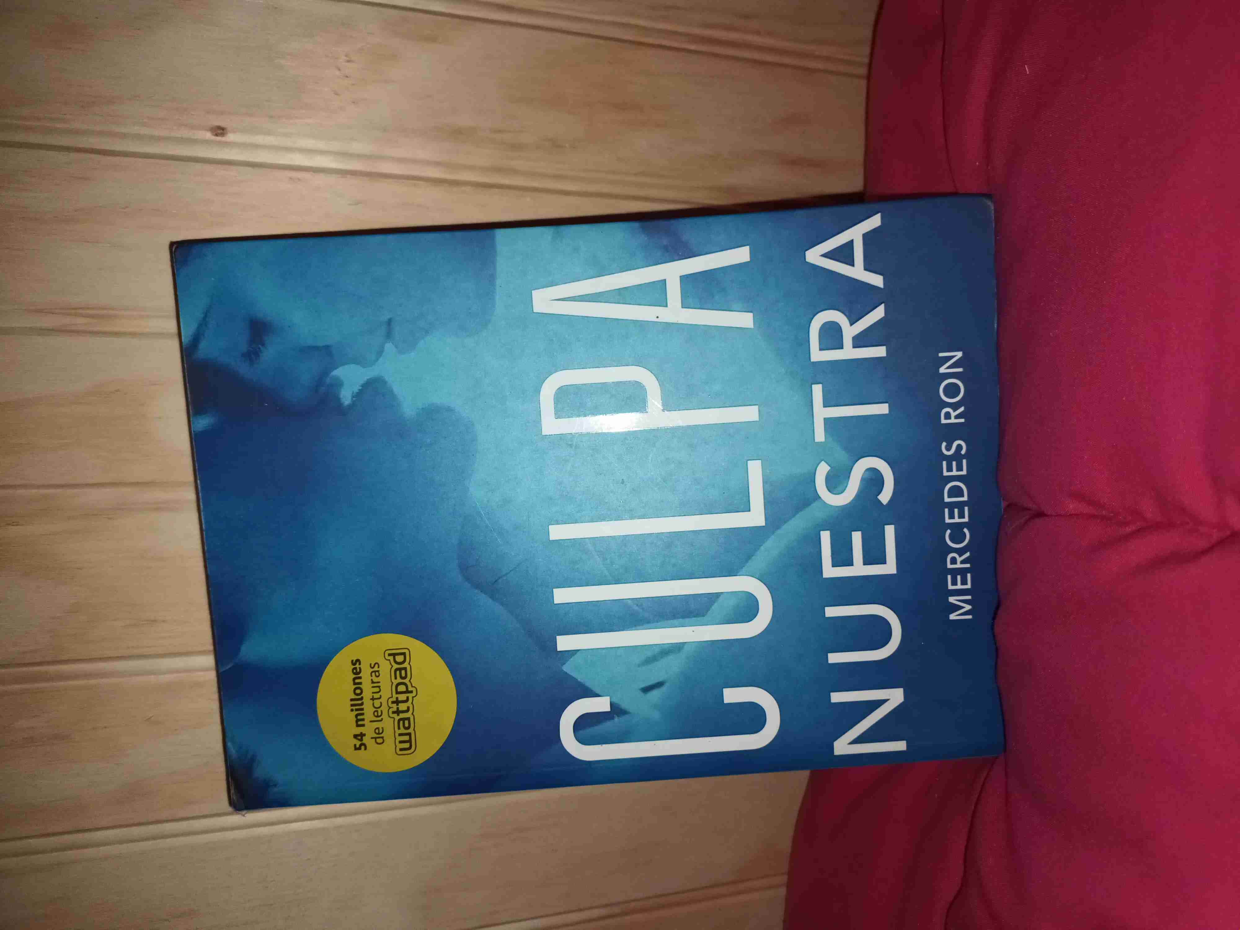 Libro 'Culpa Nuestra' por Mercedes Ron - miniatura 1