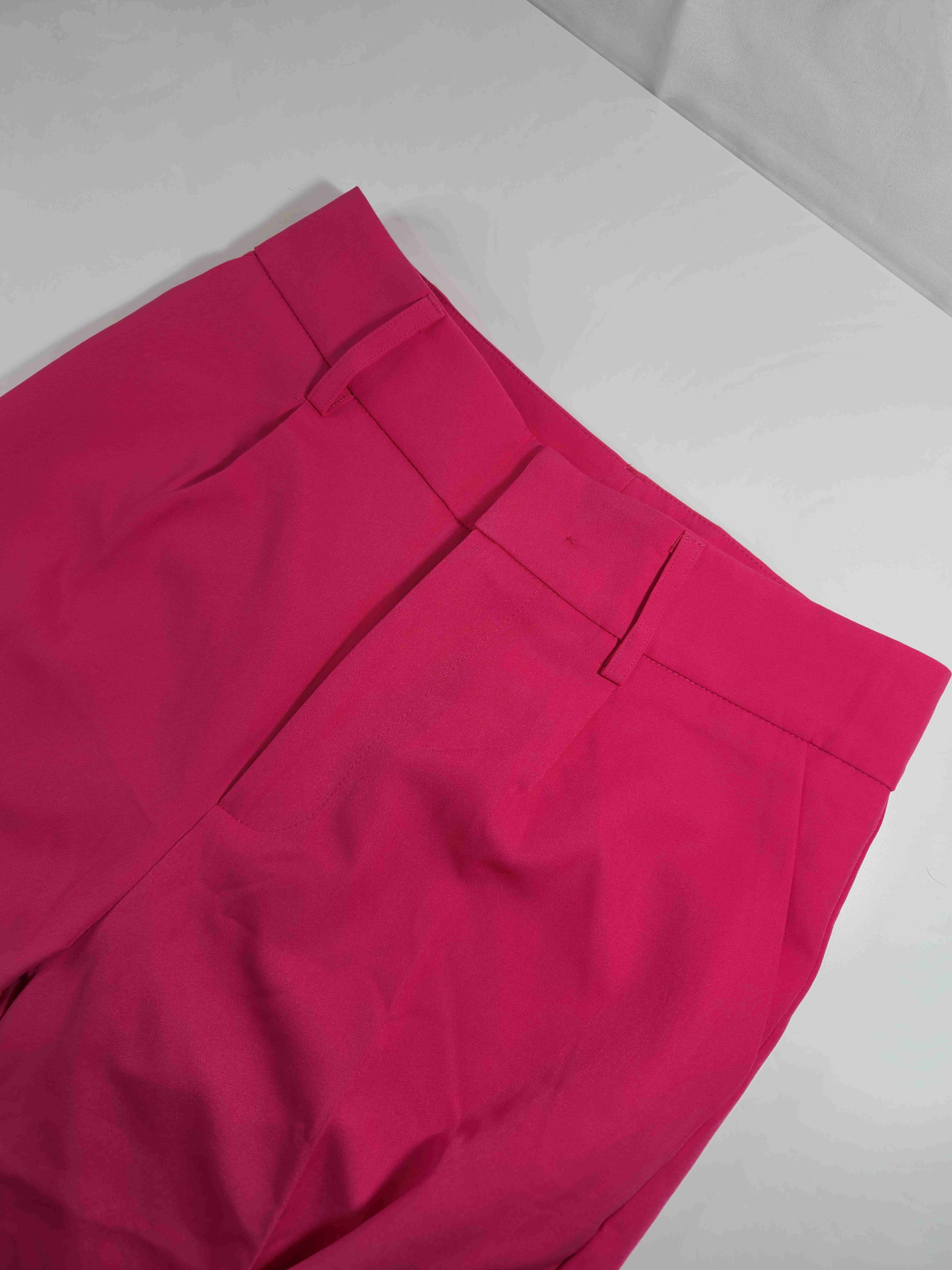Pantalón fucsia con cinturón talla M - miniatura 4