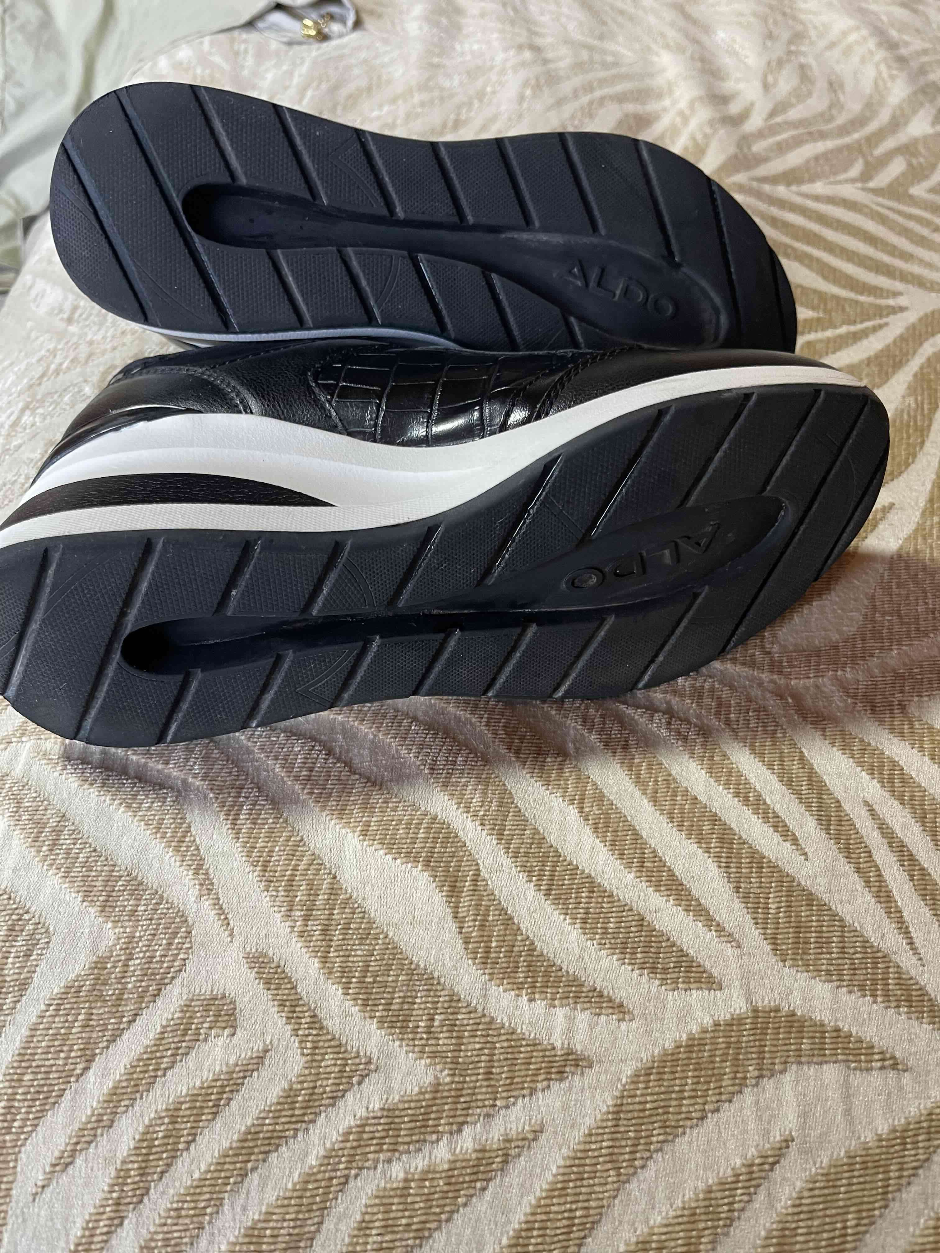 Zapatilla marca Aldo - miniatura 2