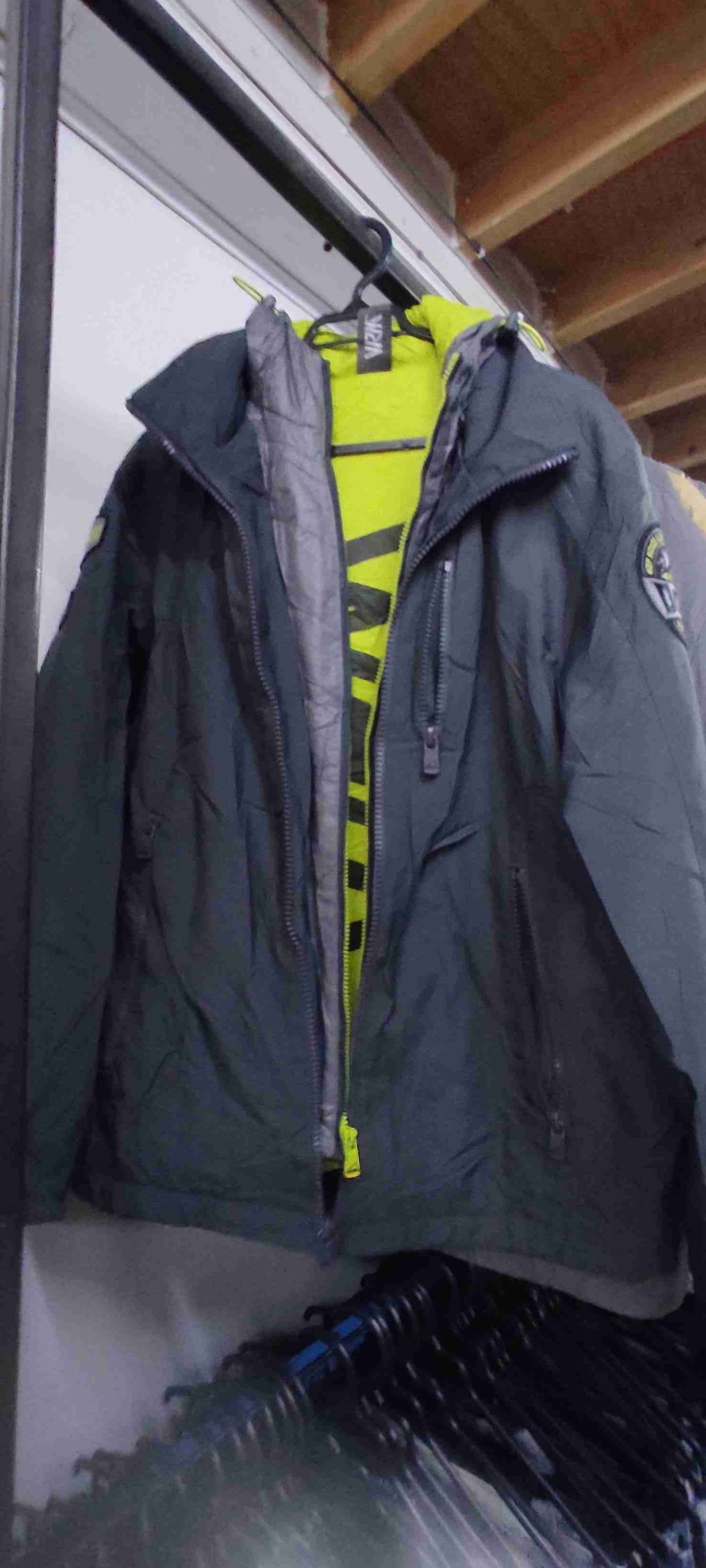 Parka Técnica WRK - Gris/Neón (Excelente estado) - miniatura 1