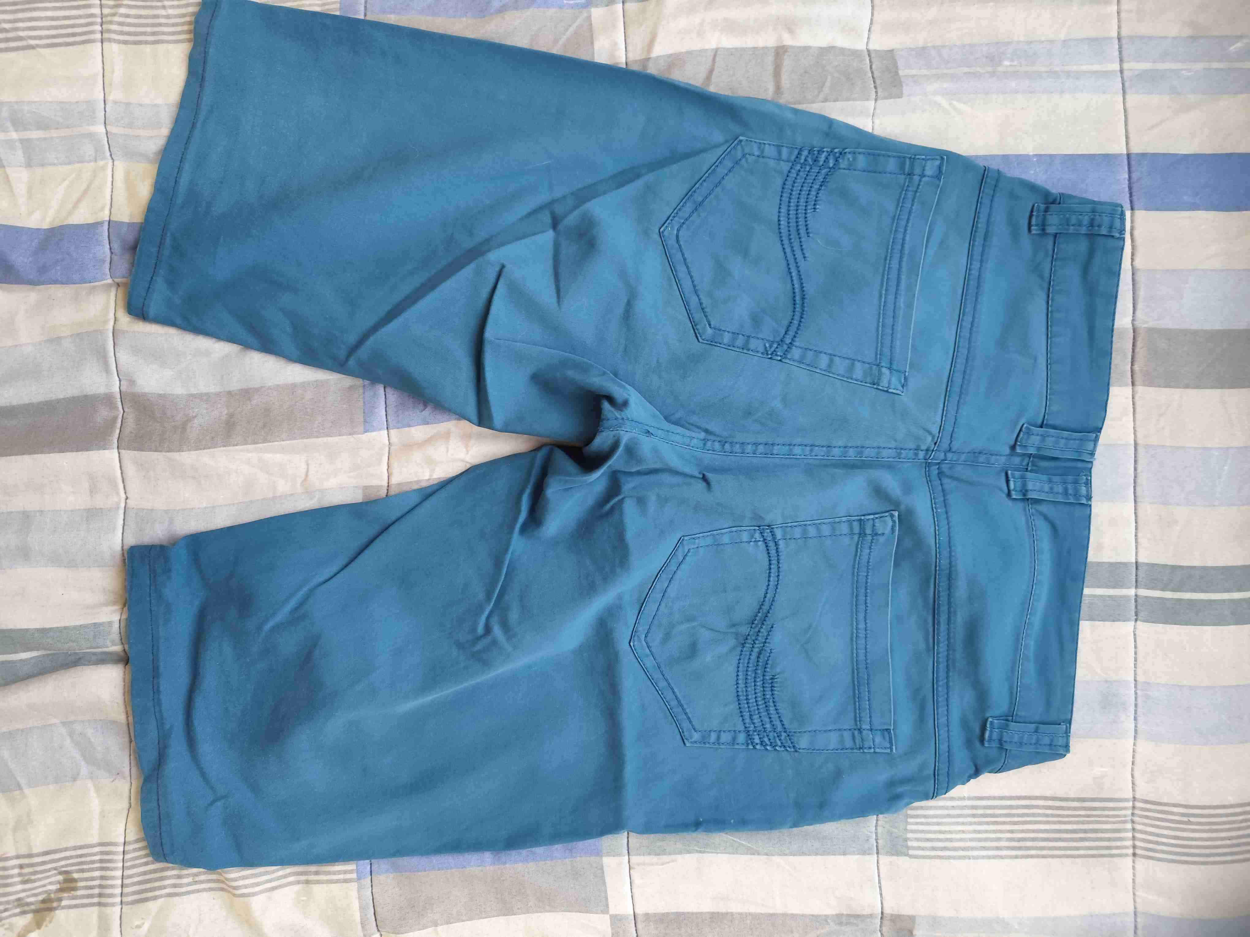 Bermudas azules de hombre - miniatura 2