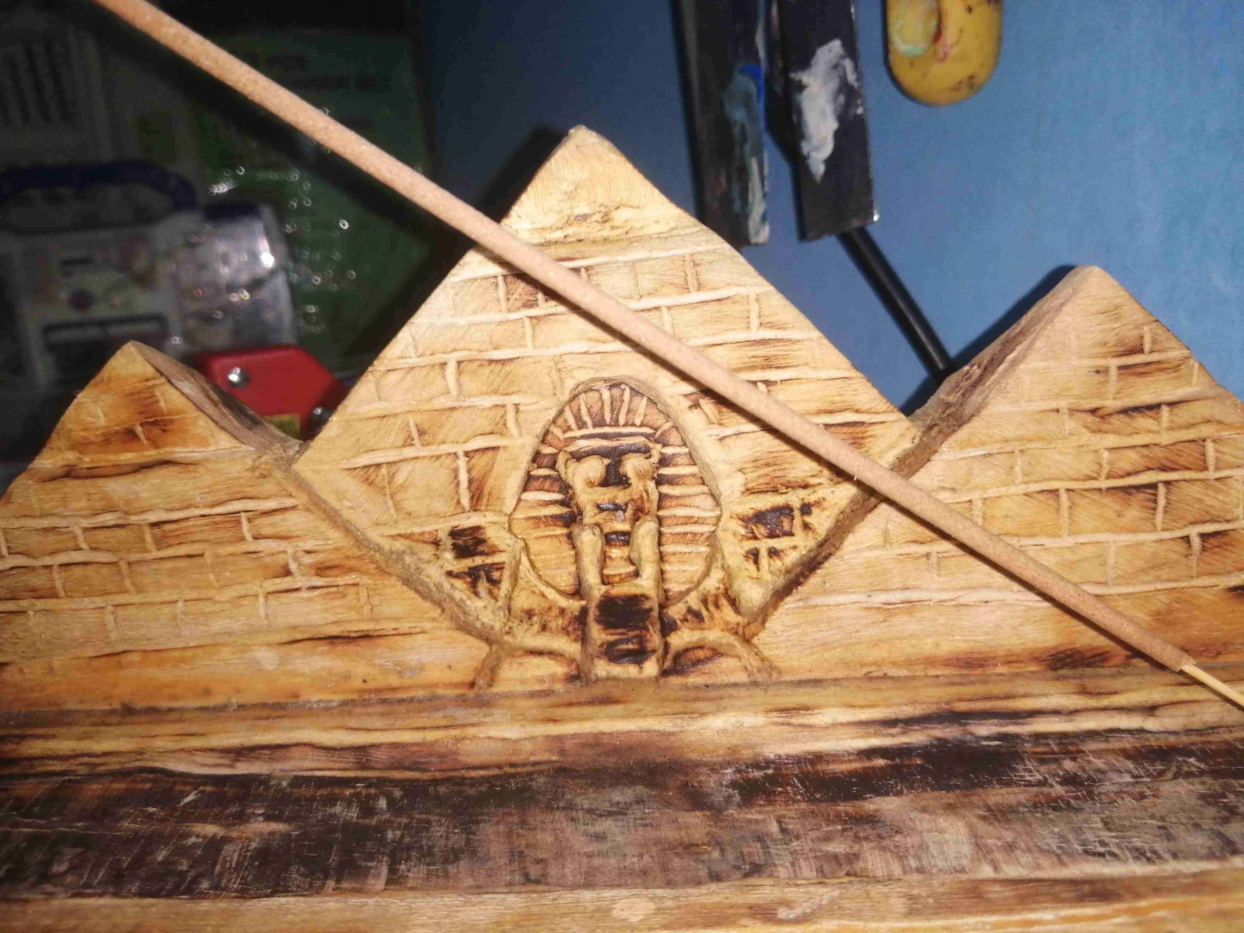 Adorno pirámide egipcia en madera - miniatura 4