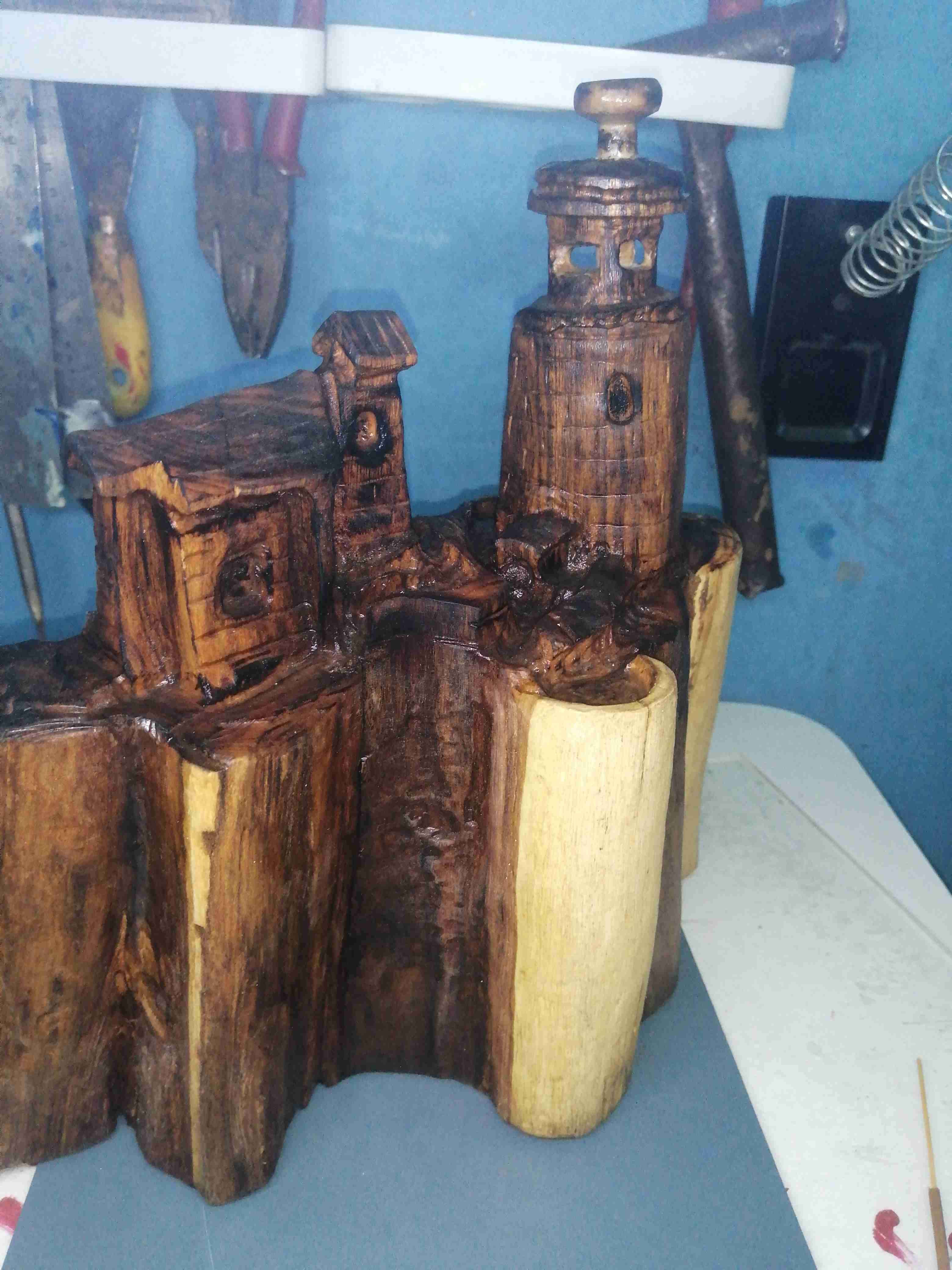 Escultura de madera faro - miniatura 5