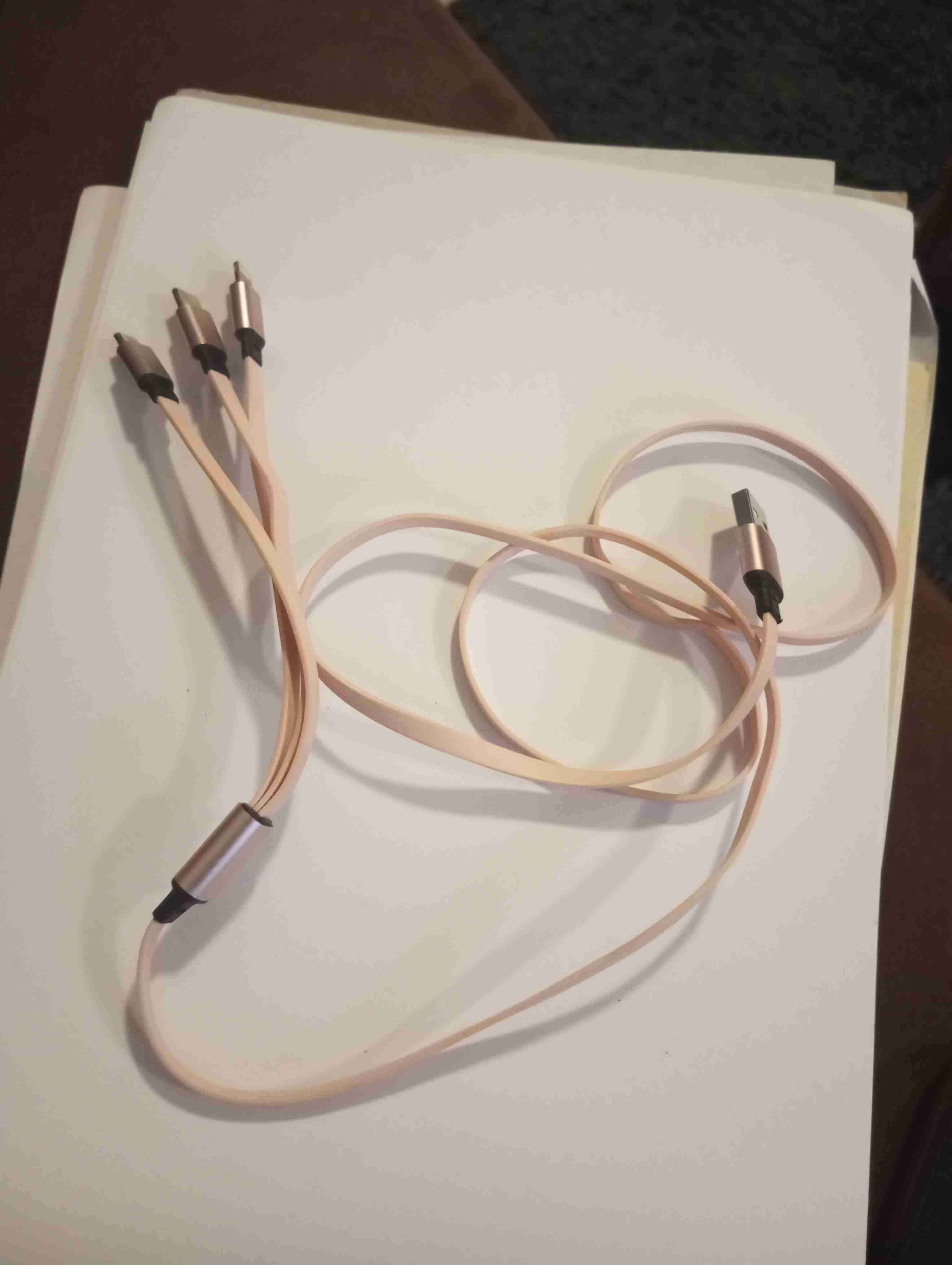 Cable Universal 3 en 1 (Carga Rápida) – Impecable - miniatura 1