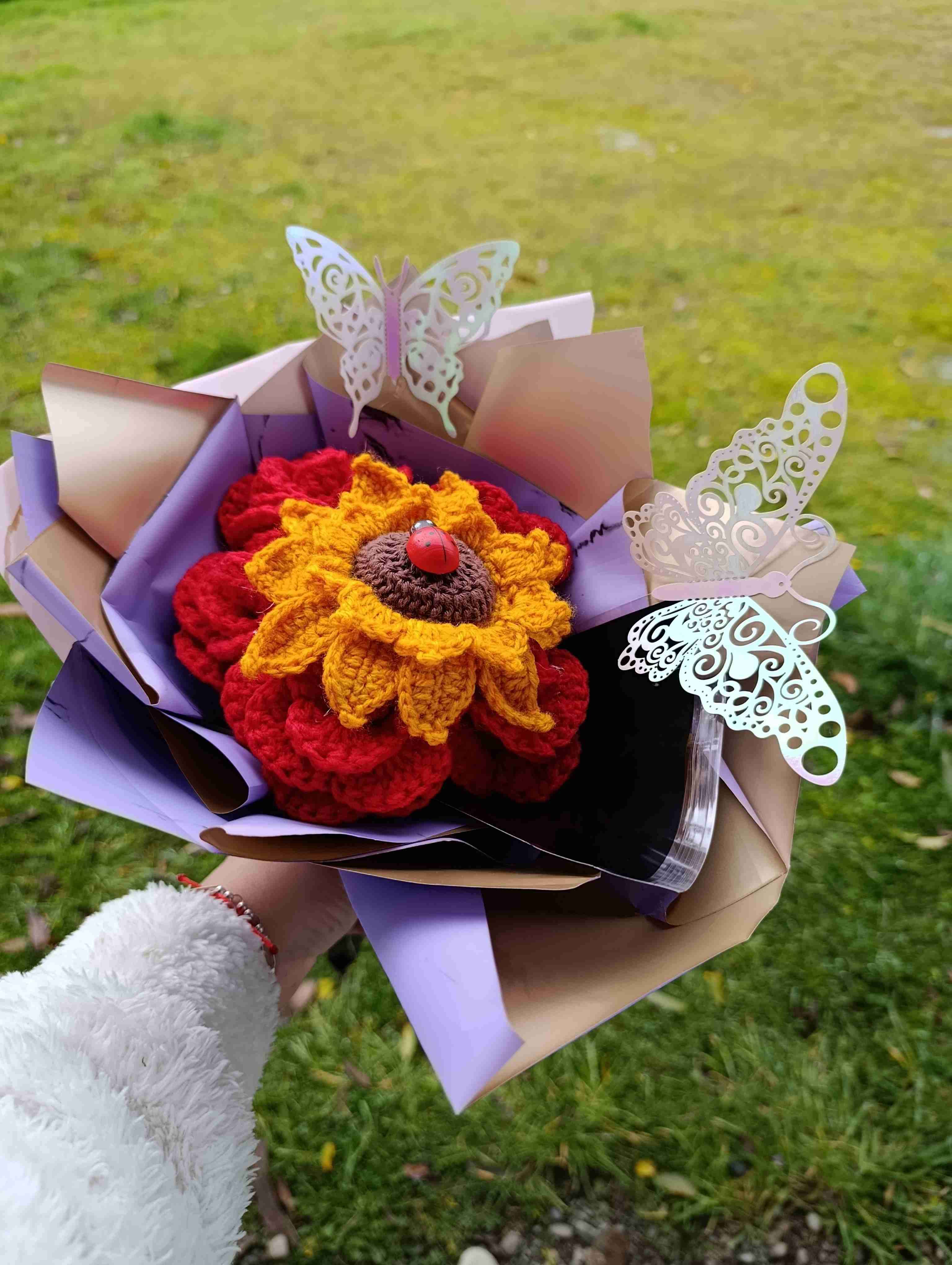 Ramos de flores tejidas a mano - miniatura 5