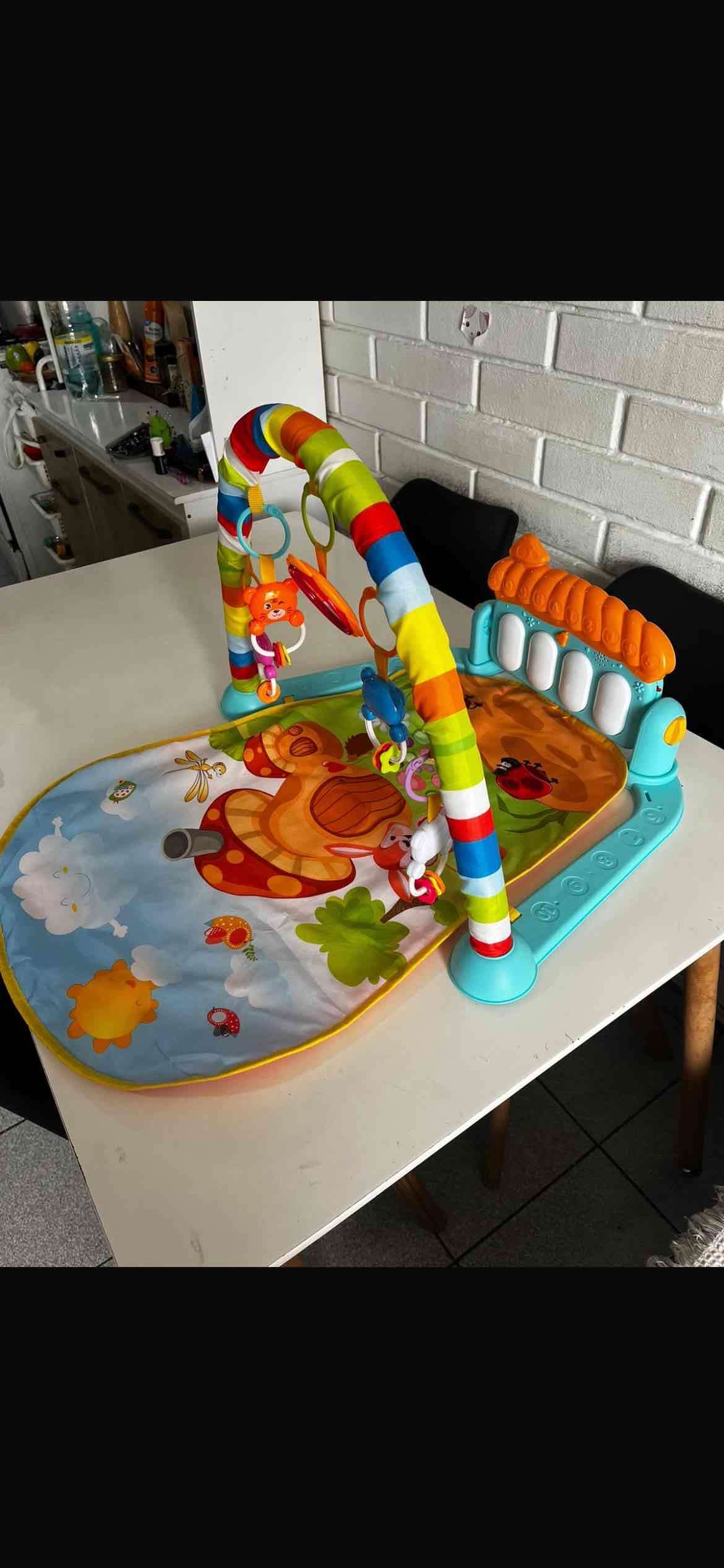 Gimnasio para bebé colorido - miniatura 2