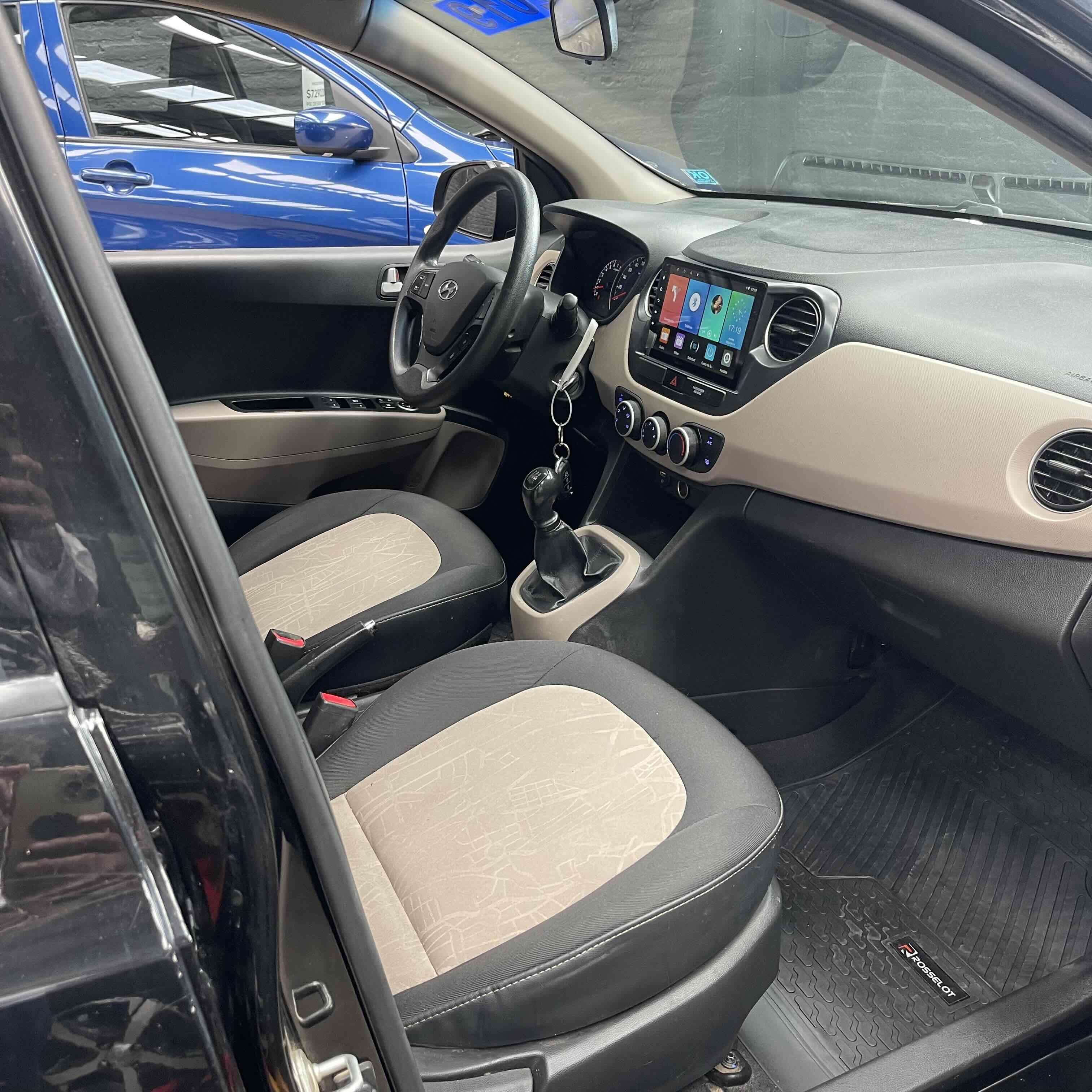 Hyundai Grand i10 2019 negro - miniatura 5