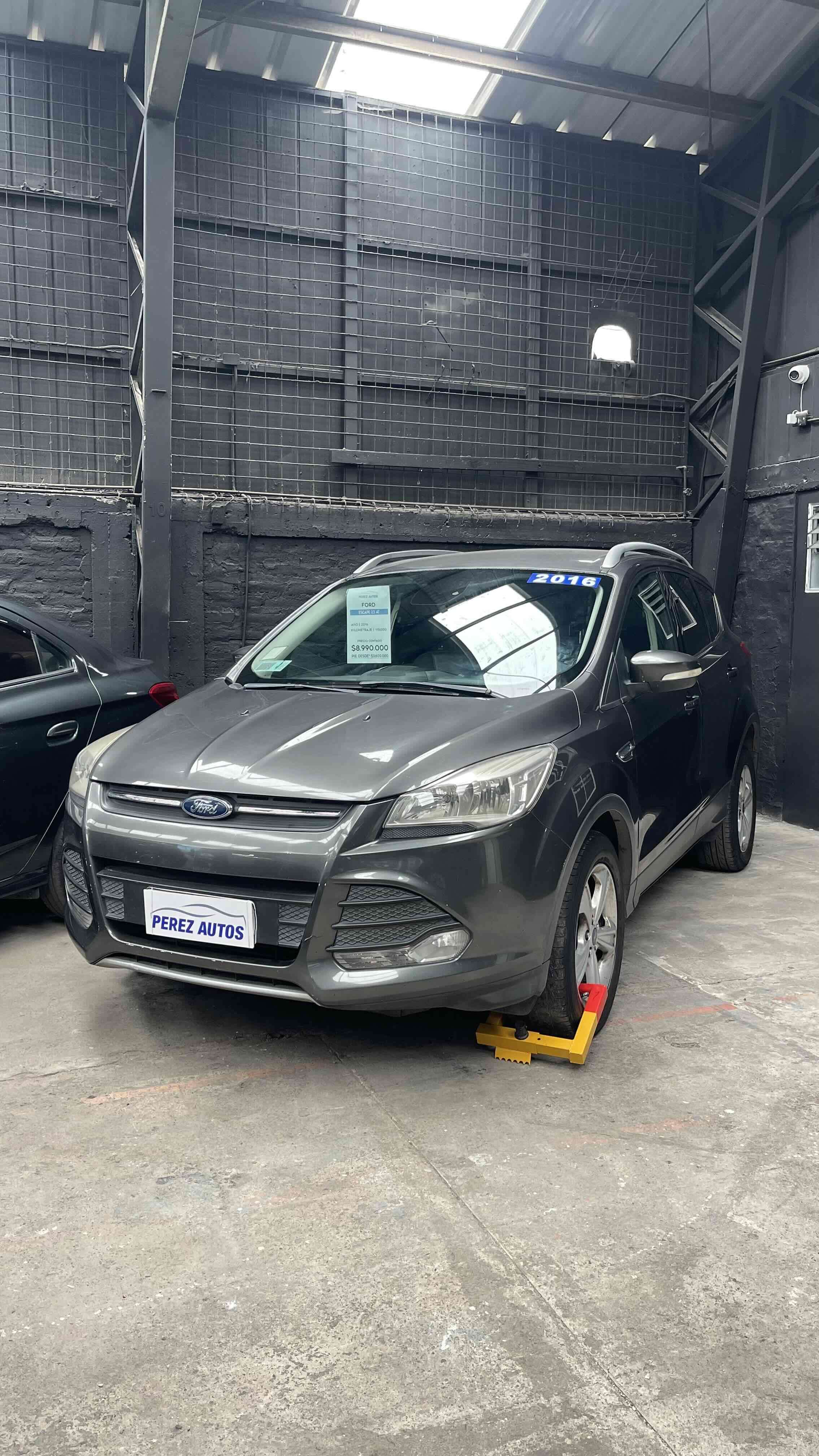 Ford Escape 2016 2.5 gris - miniatura 2