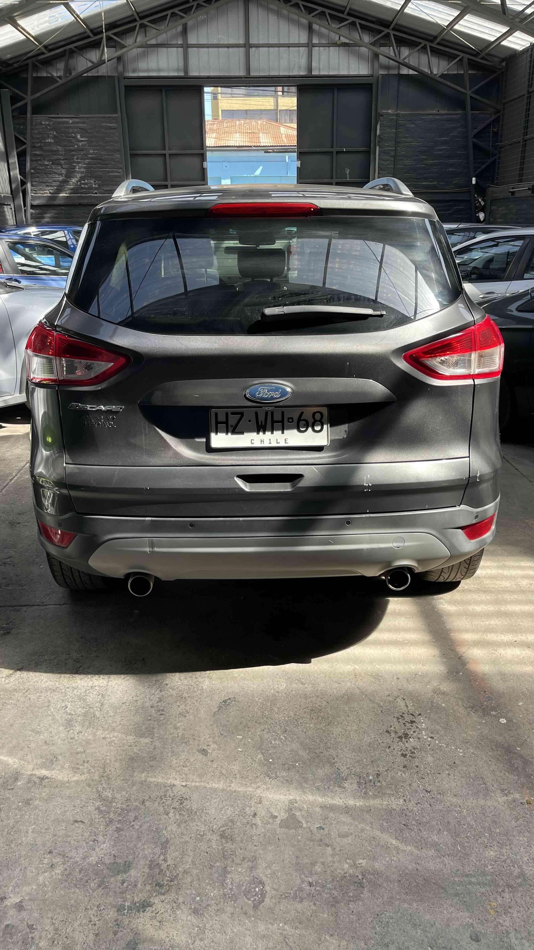 Ford Escape 2016 2.5 gris - miniatura 4