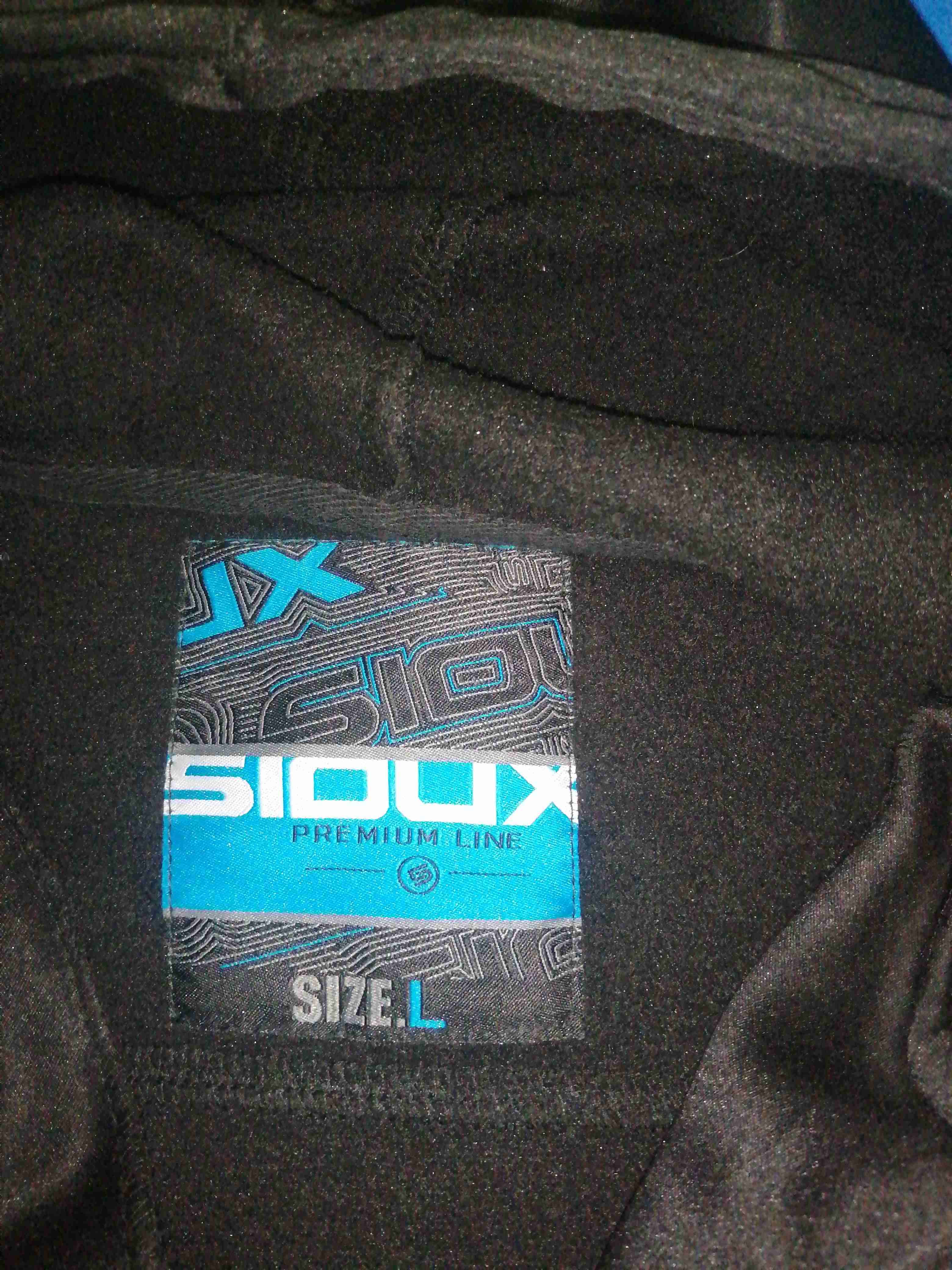 Polerón negro con capucha - miniatura 2