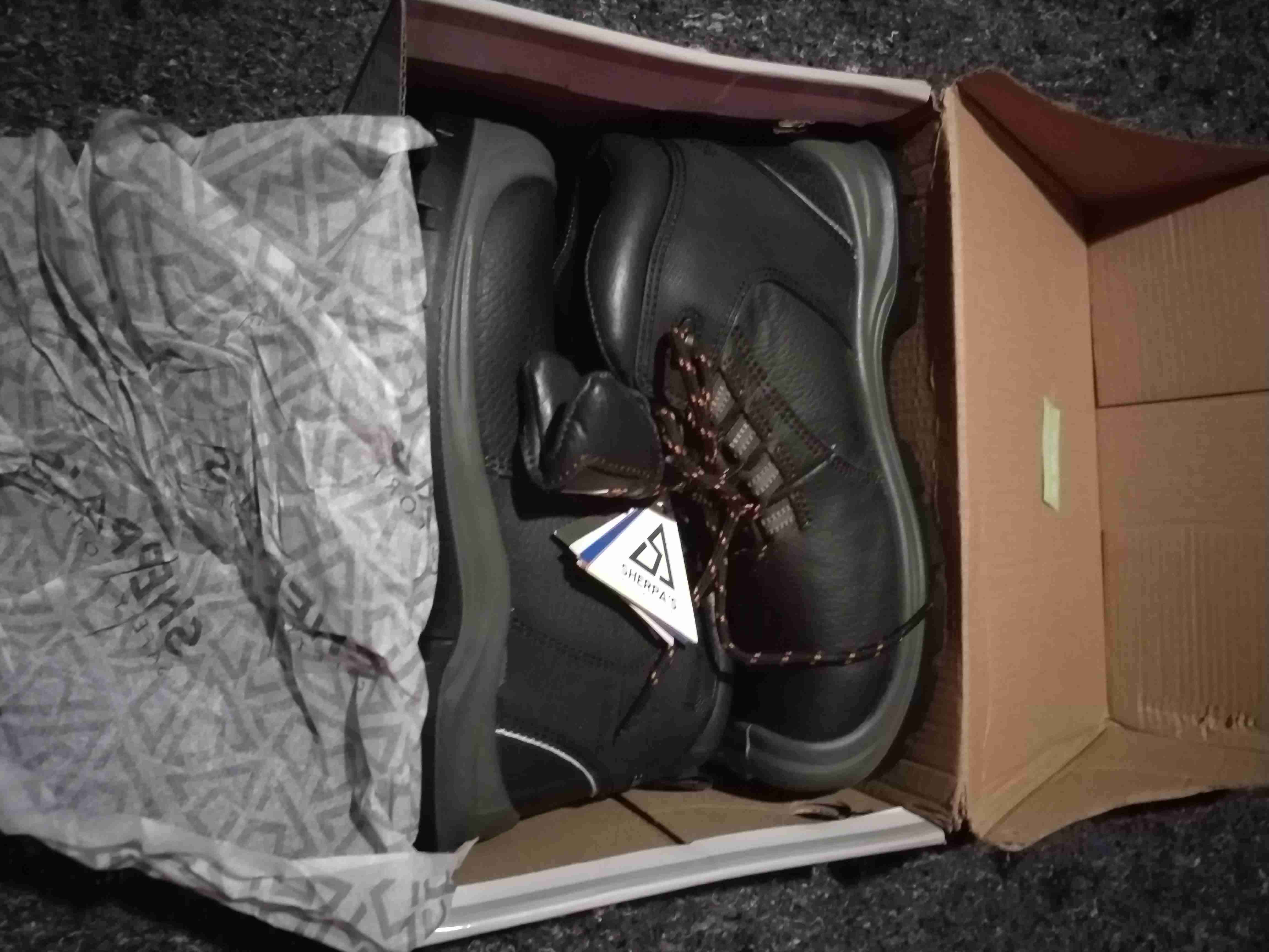 Zapatos de seguridad negros con caña, nuevos - miniatura 1