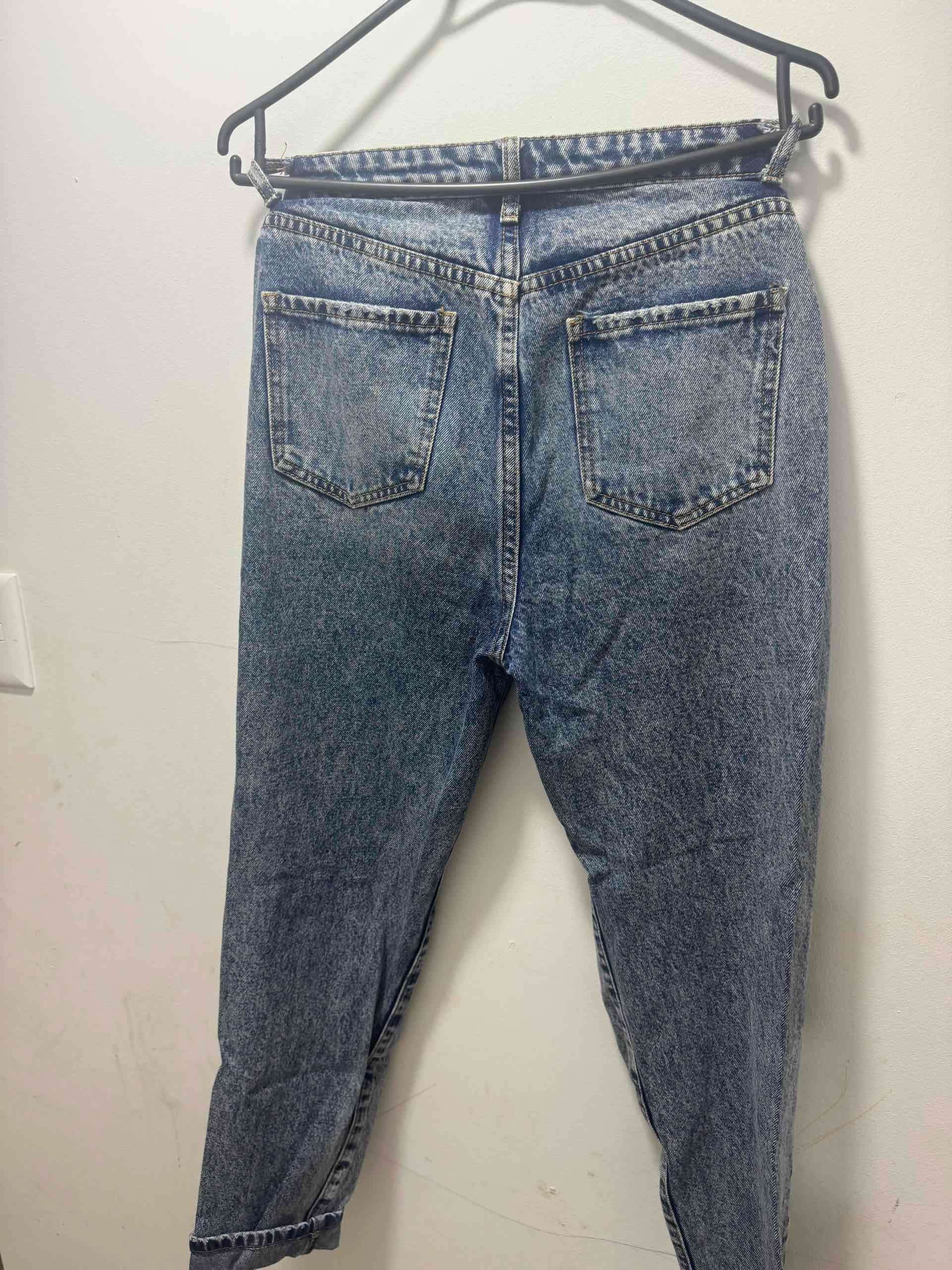 Jeans desgastados azul clásico - miniatura 2