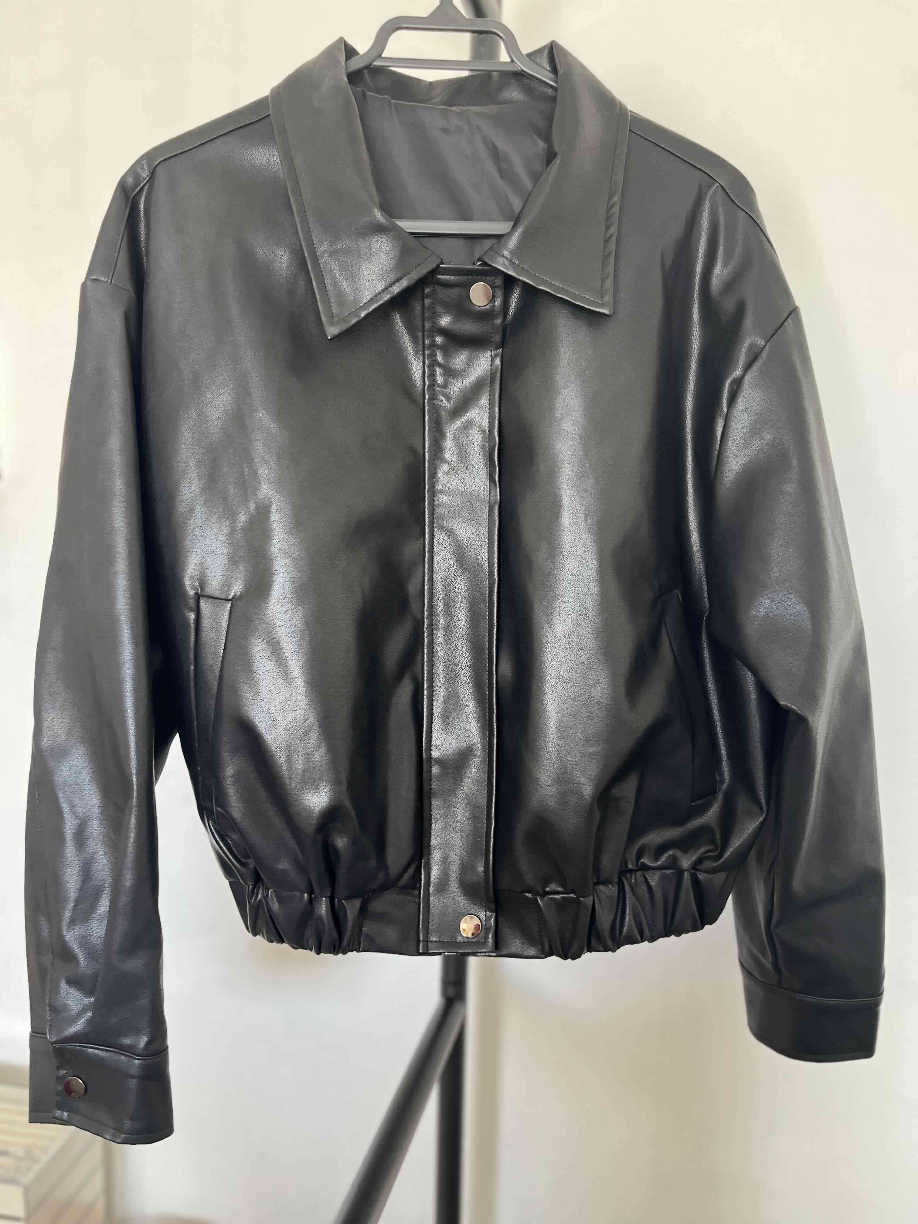 Chaqueta negra de cuero sintético - miniatura 1