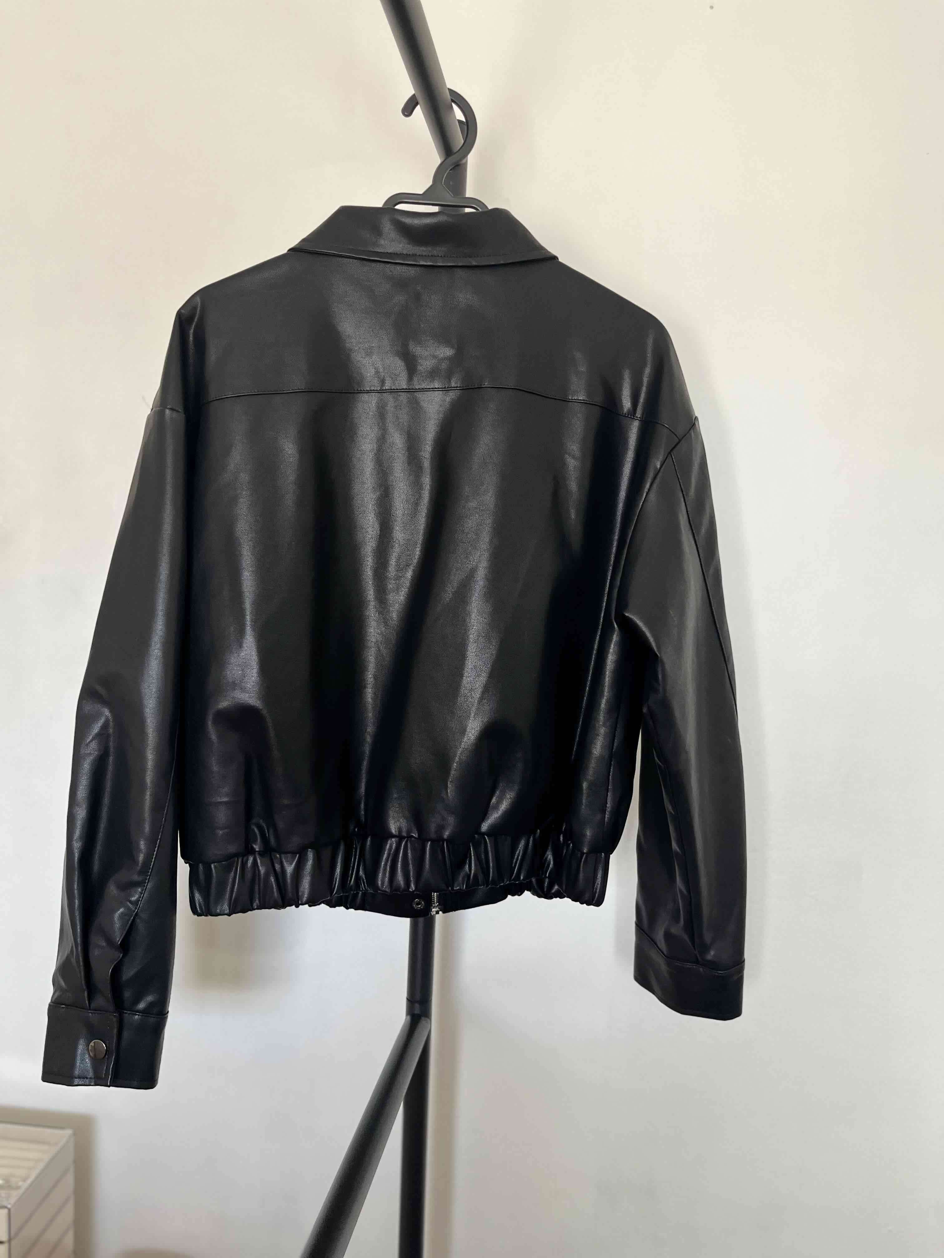 Chaqueta negra de cuero sintético - miniatura 2