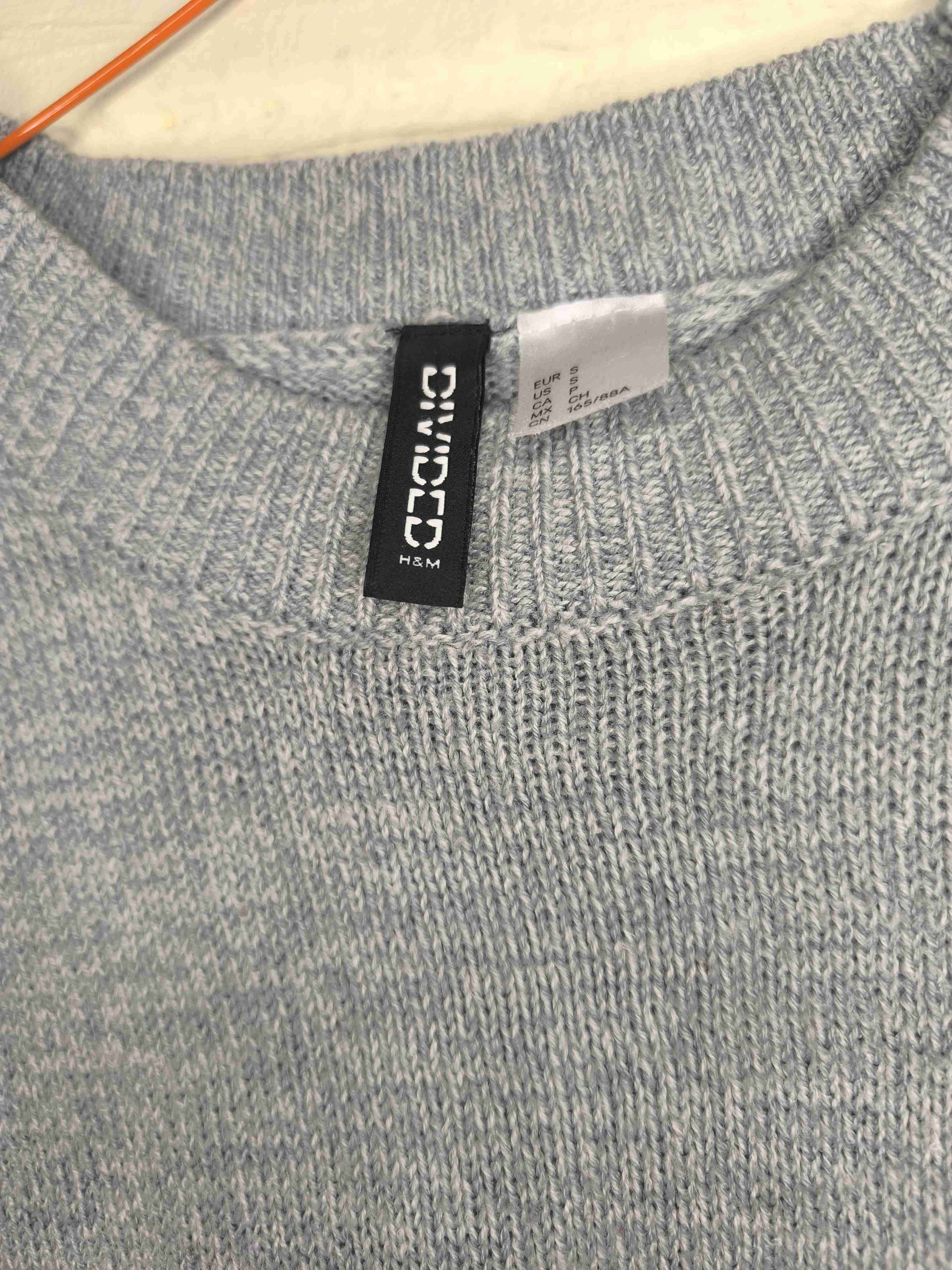 Suéter gris de punto - miniatura 2