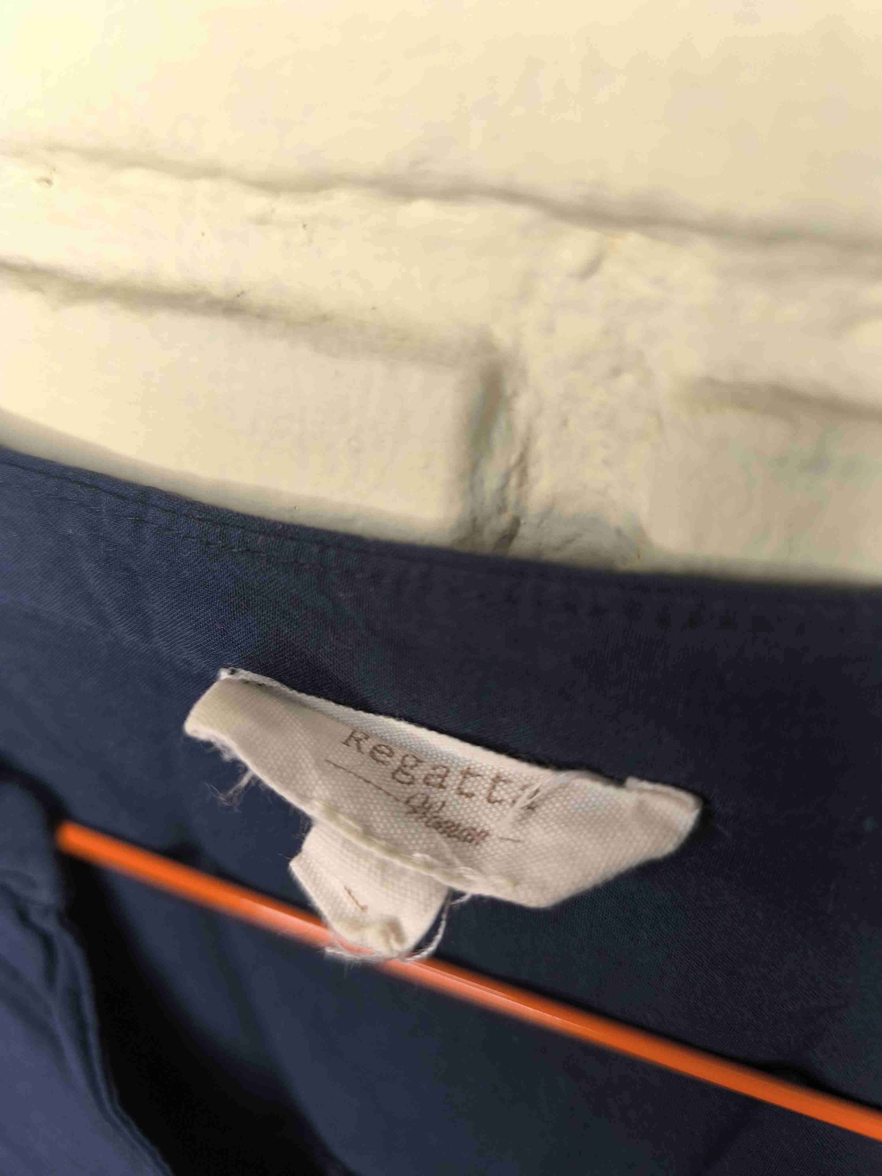 Blusa azul con botones - miniatura 2