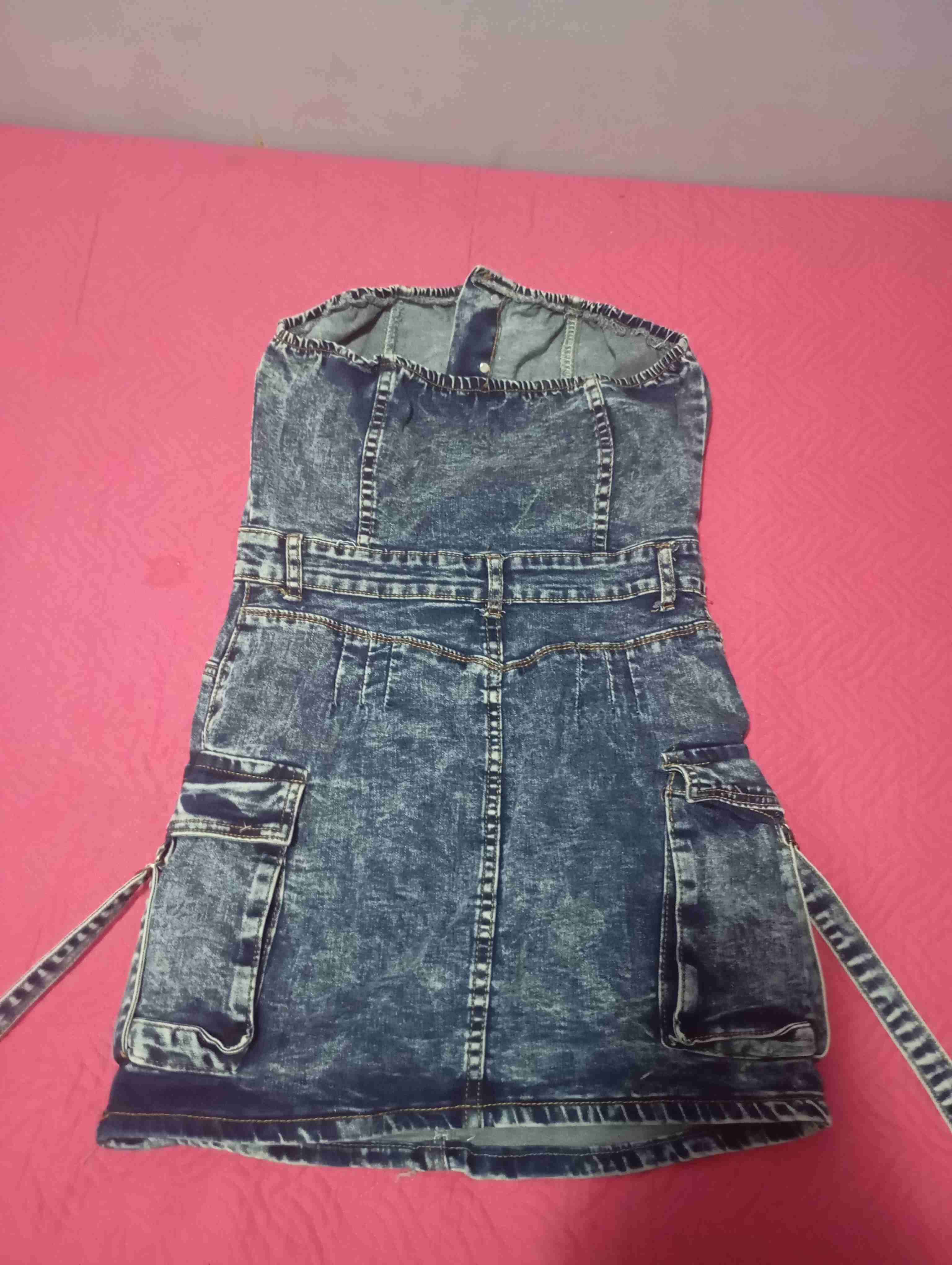 Vestido de mezclilla sin tirantes - miniatura 2