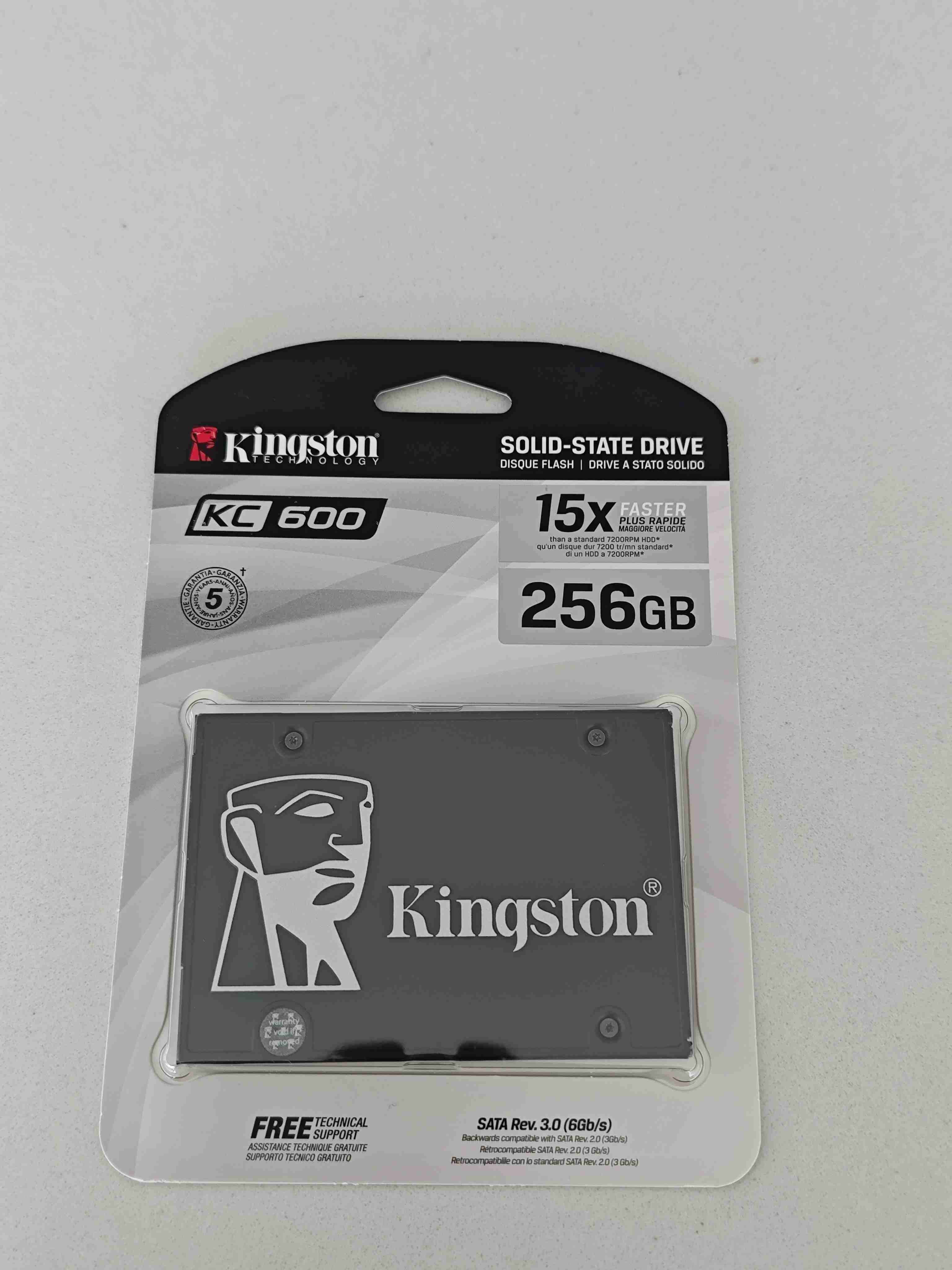Unidad SSD Kingston 256GB - miniatura 1