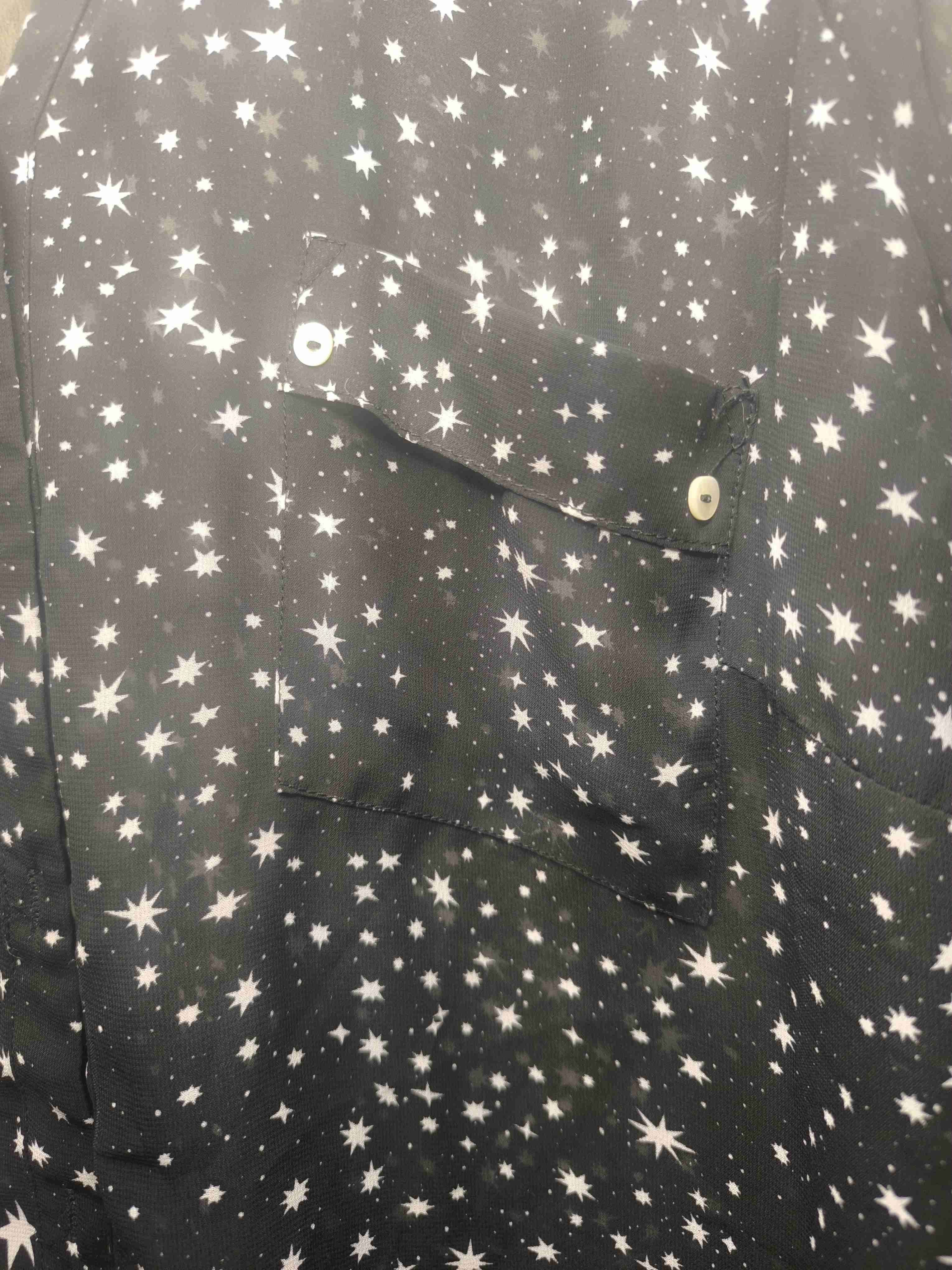 Blusa negra con estrellas - miniatura 5