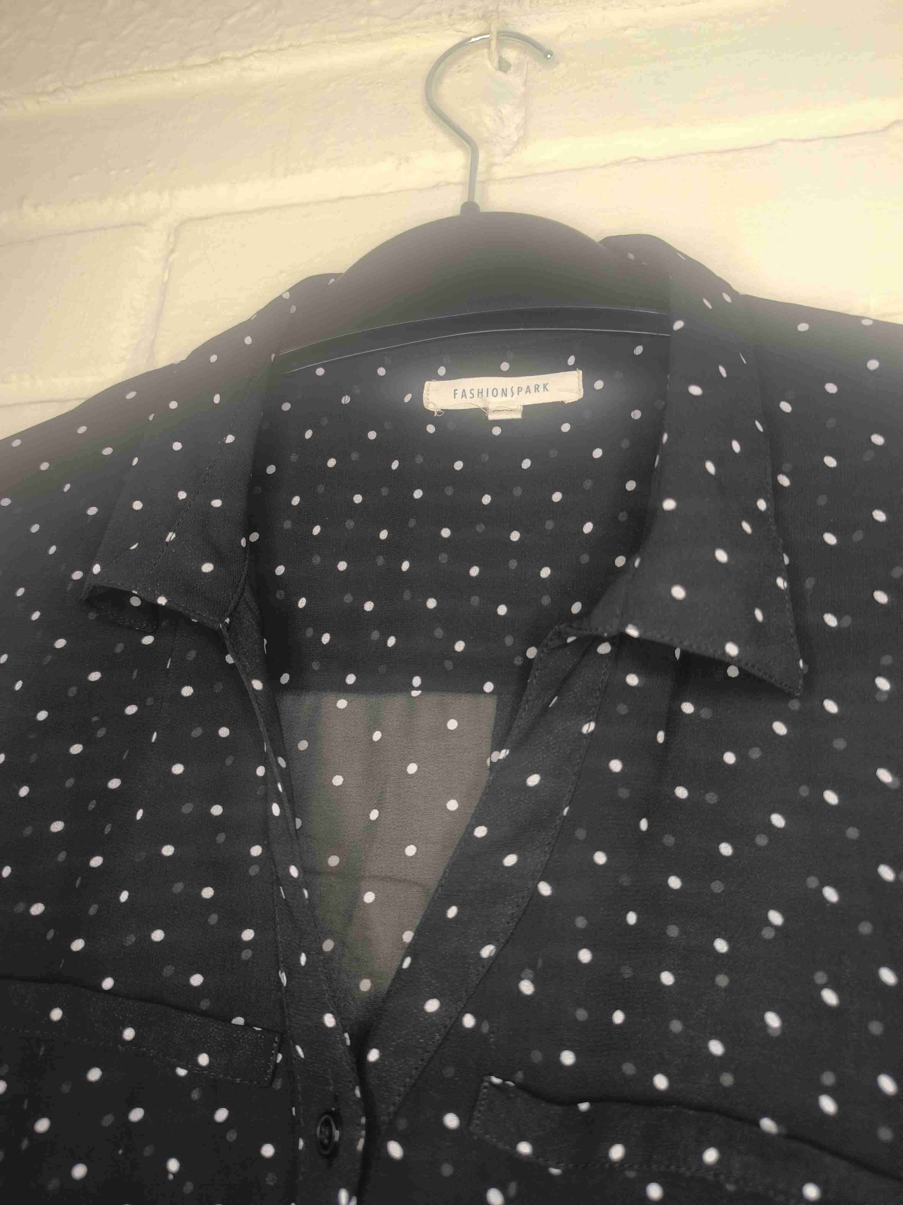 Blusón negro con puntos blamcos - miniatura 2