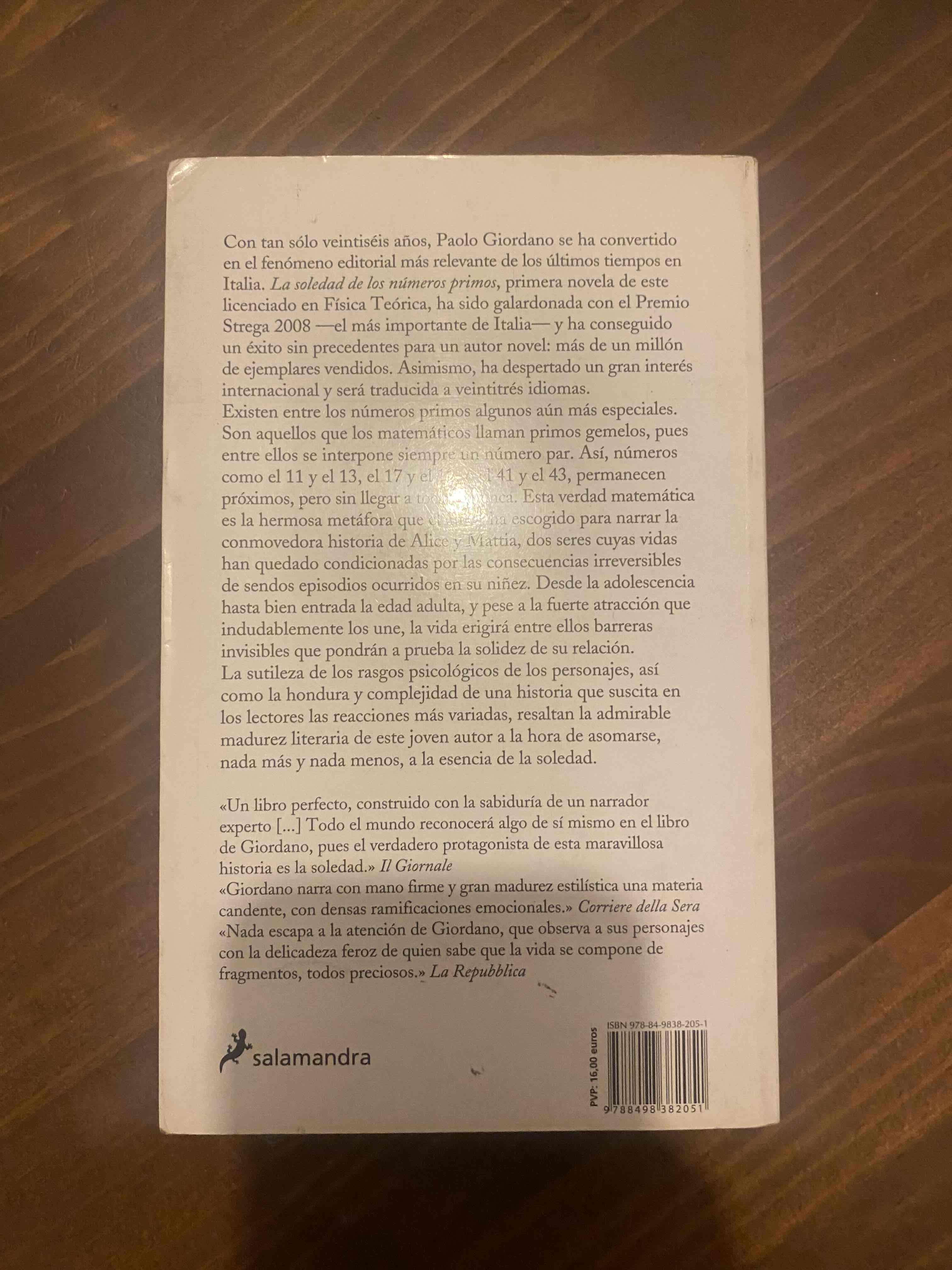 Libro 'La soledad de los números primos' - miniatura 2