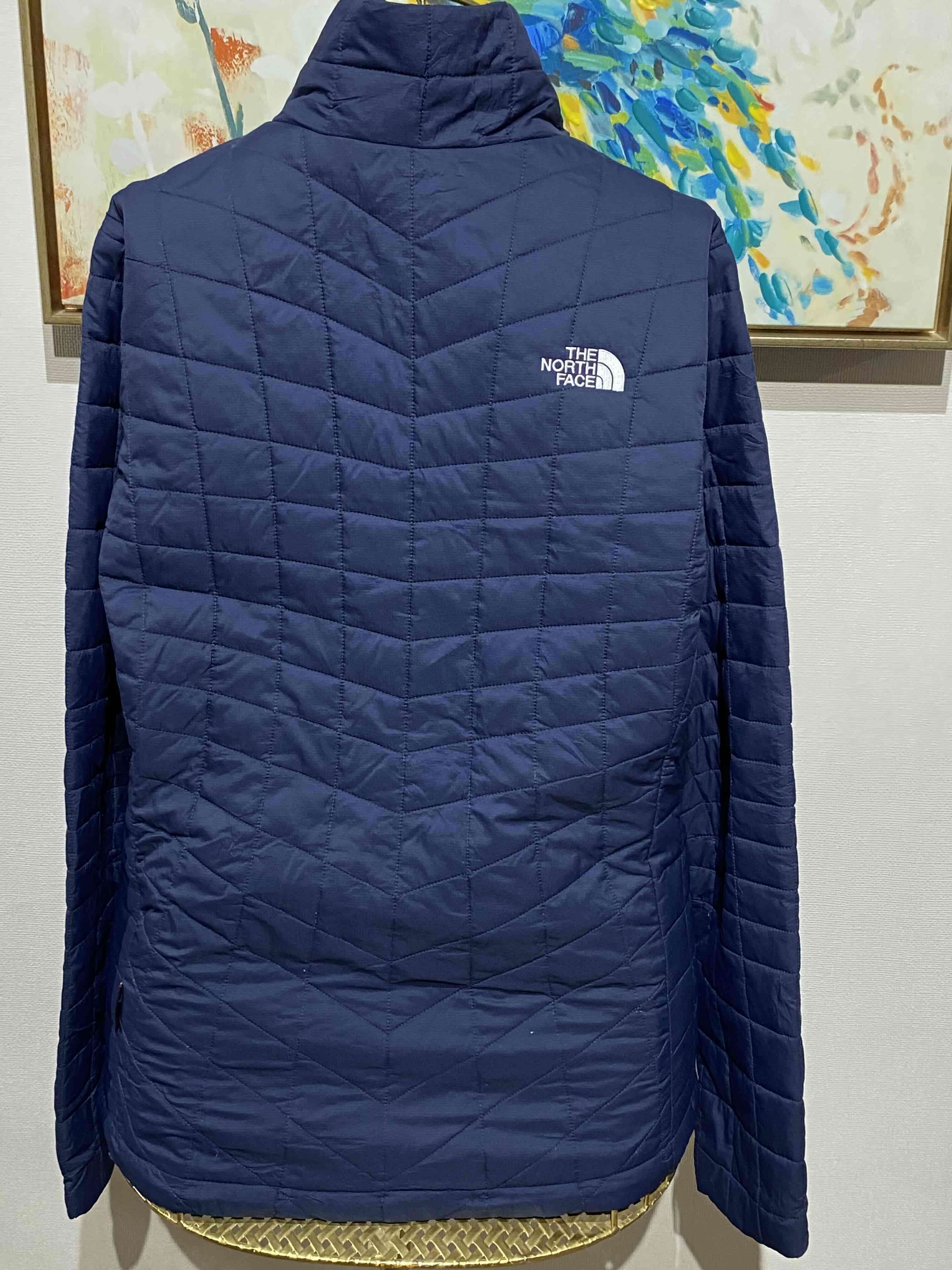 Chaqueta azul The North Face thermoball - miniatura 2