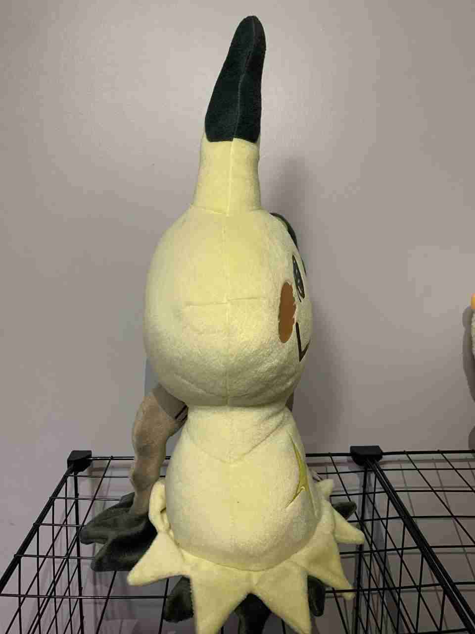 Peluche grande de Pokémon Mimikyu - miniatura 2