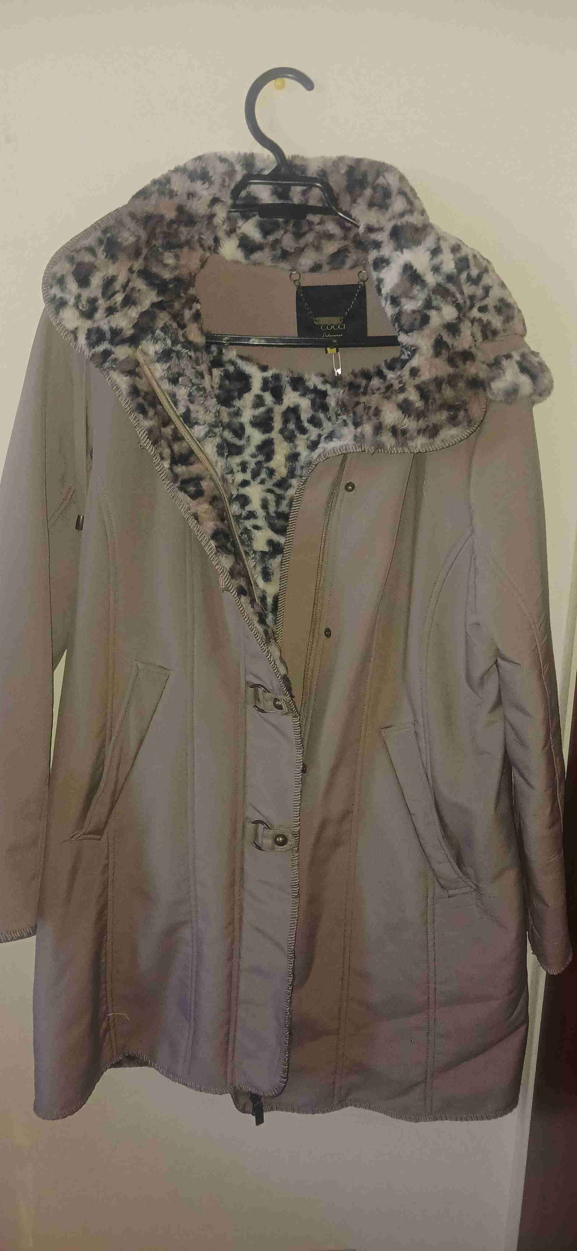 Abrigo beige con forro de leopardo - miniatura 3